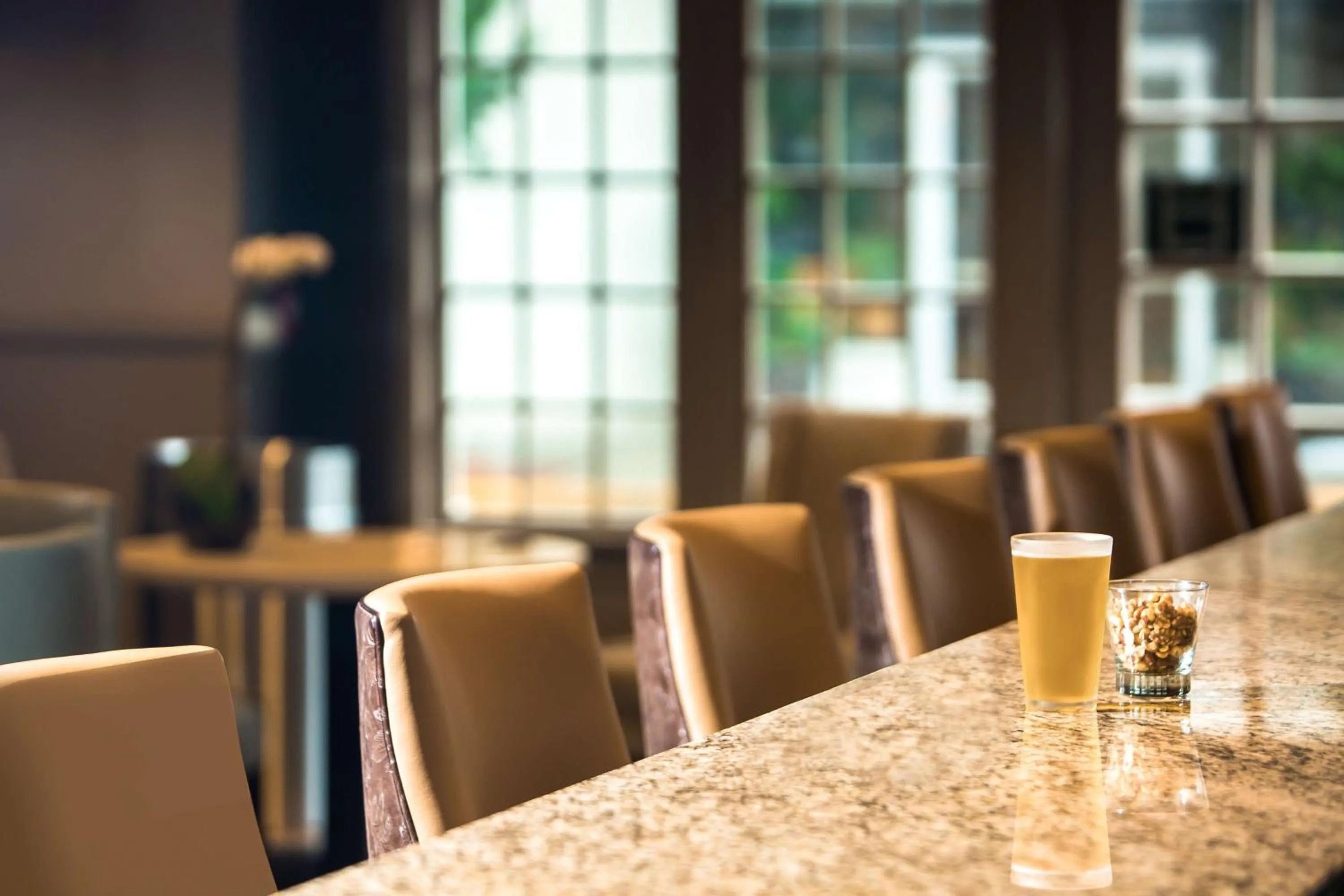 Lounge or bar in Hilton Baton Rouge Capitol Center