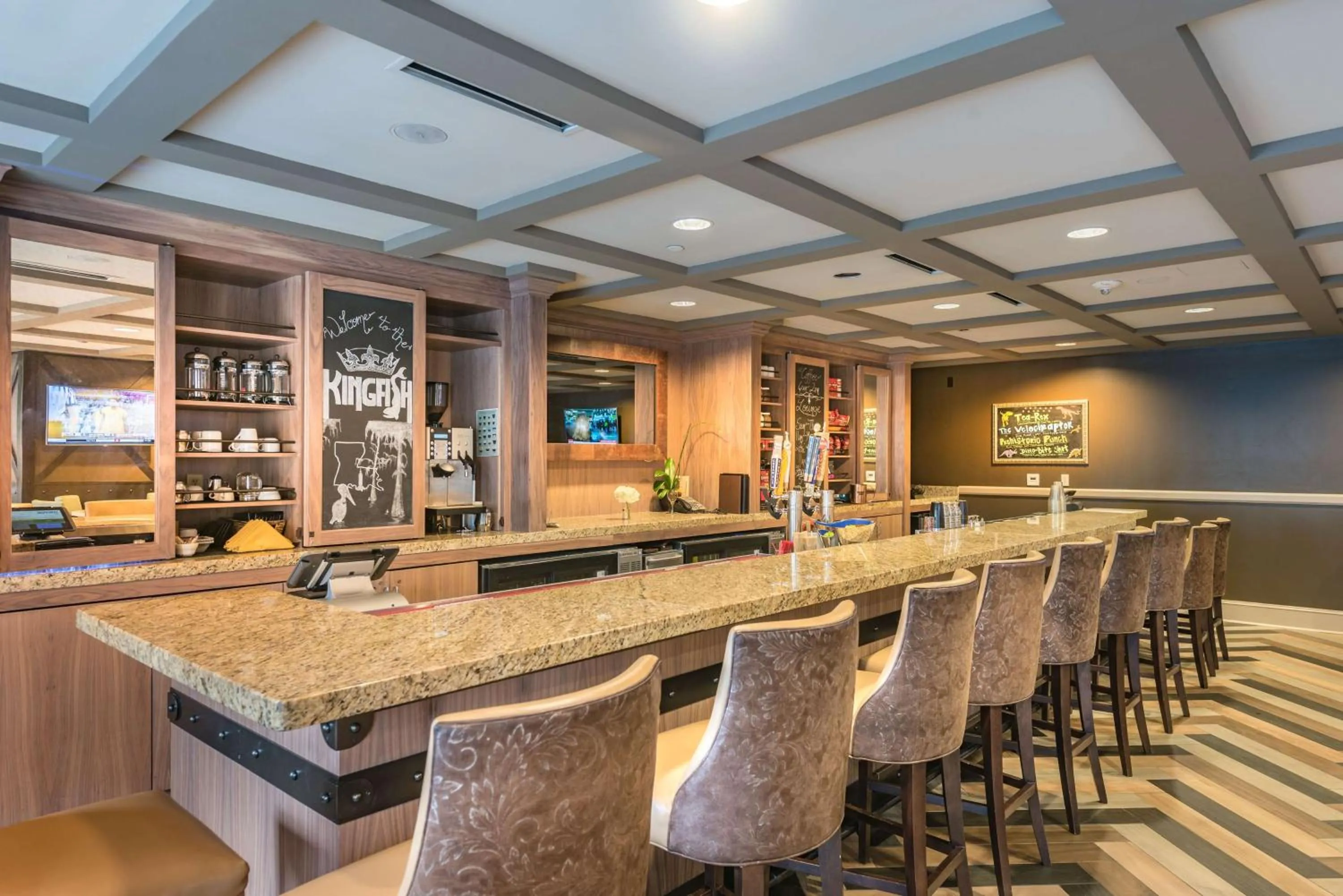 Lounge or bar in Hilton Baton Rouge Capitol Center