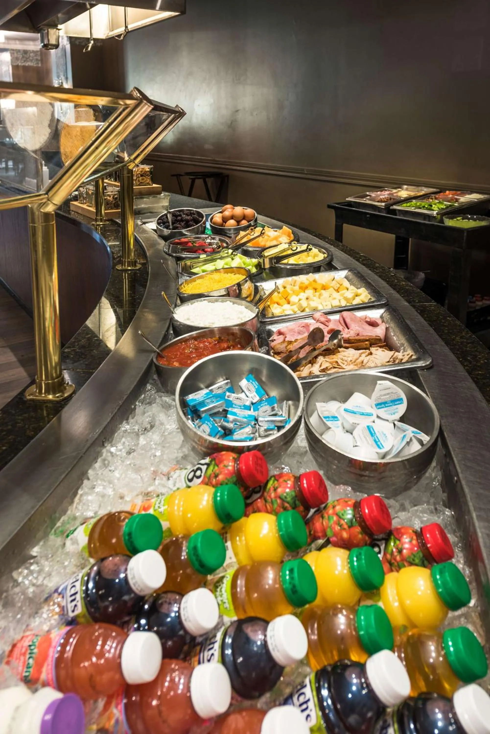 Food and drinks in Hilton Baton Rouge Capitol Center