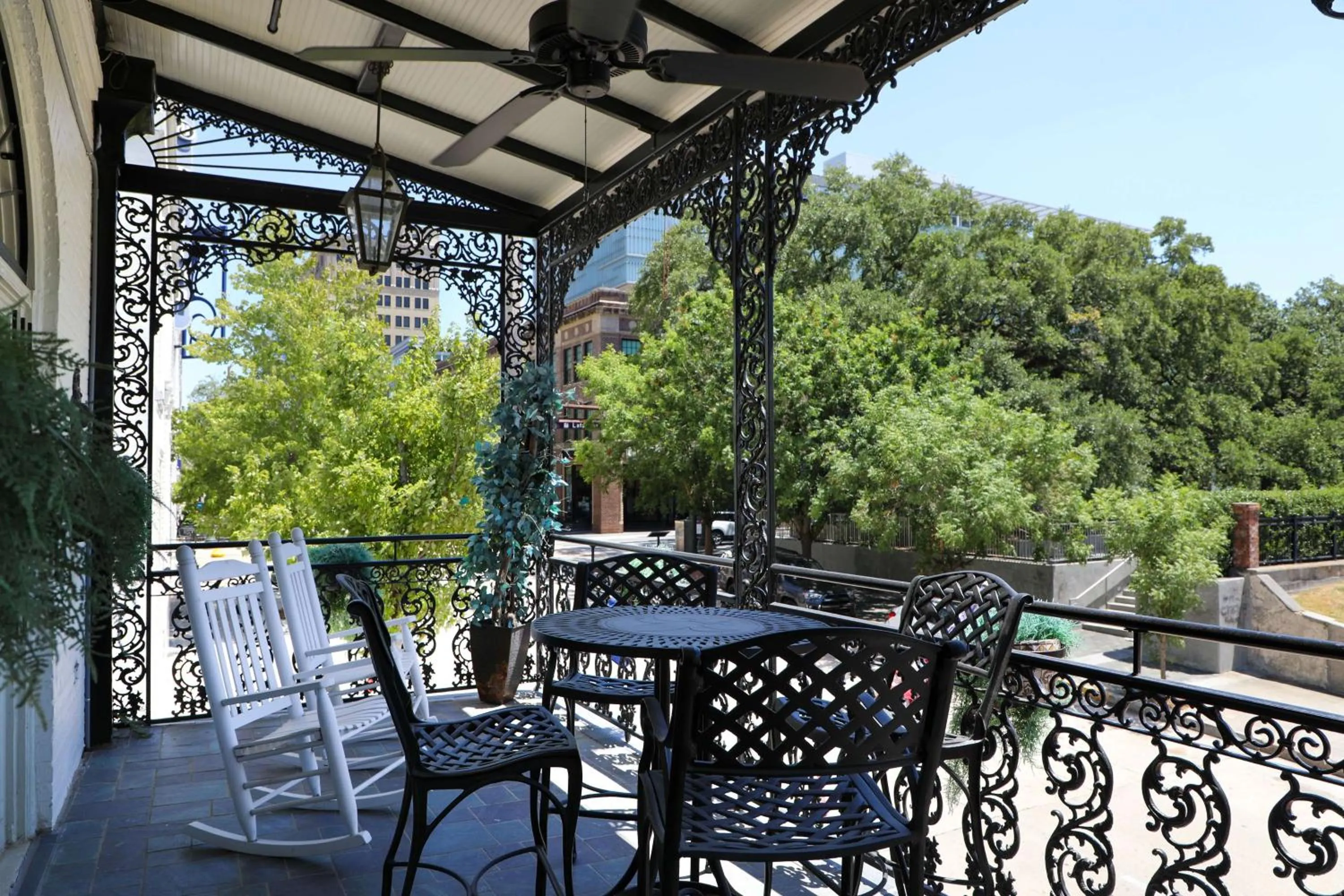 Patio in Hilton Baton Rouge Capitol Center