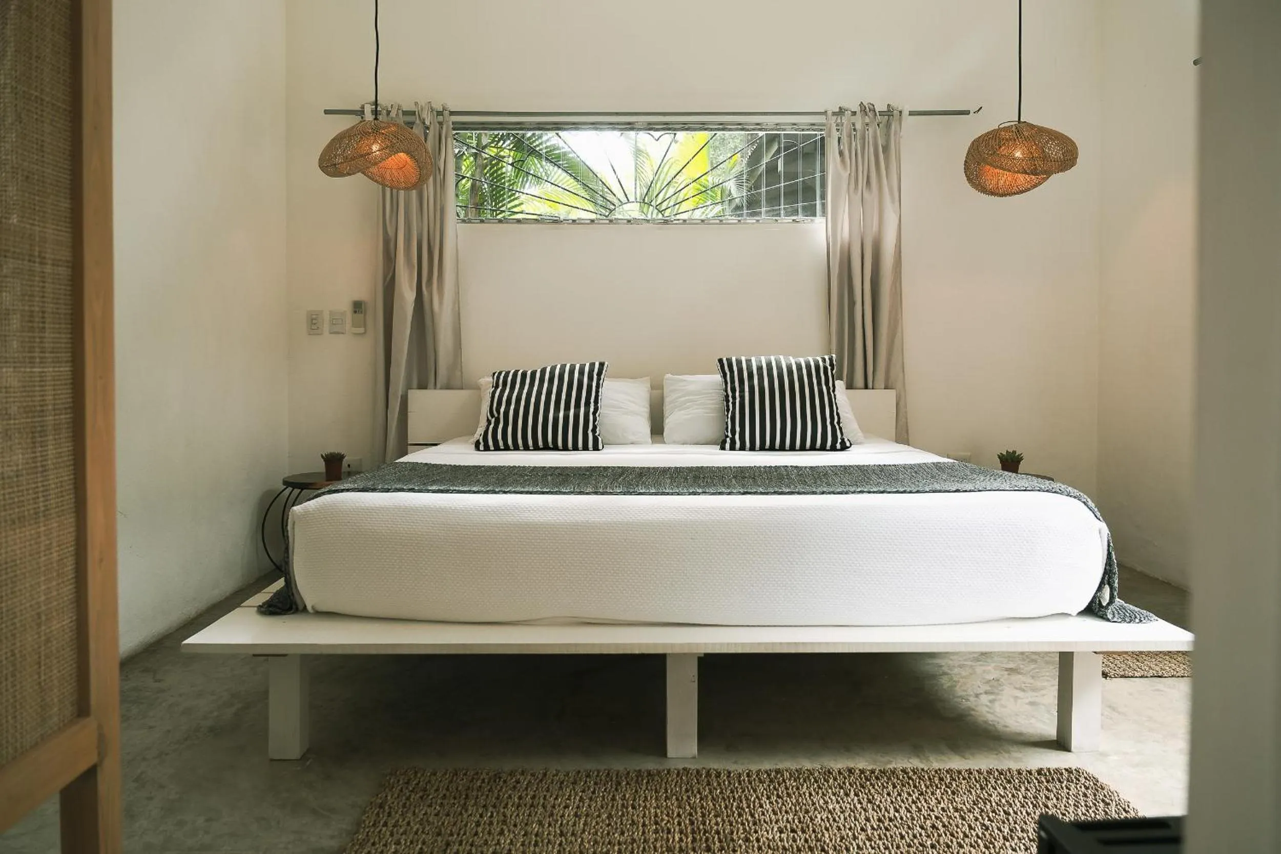 Photo of the whole room, Bed in La Negra Surf Hotel