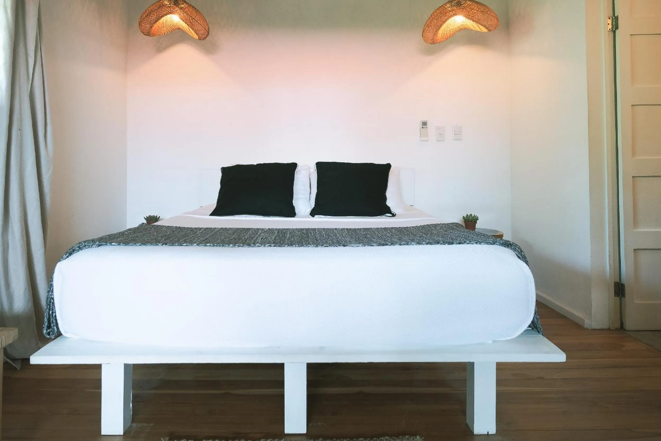 Photo of the whole room, Bed in La Negra Surf Hotel