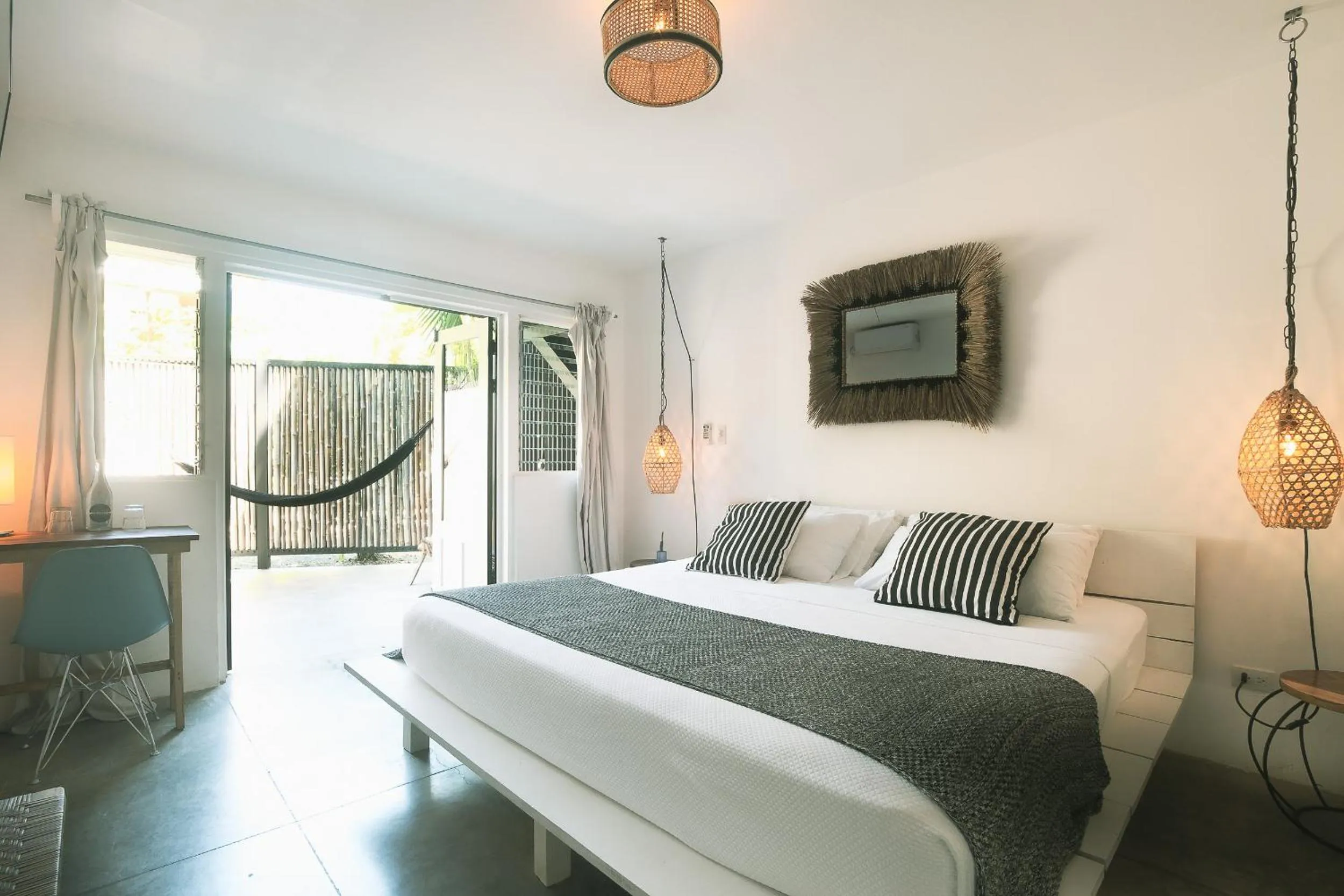 Photo of the whole room, Bed in La Negra Surf Hotel