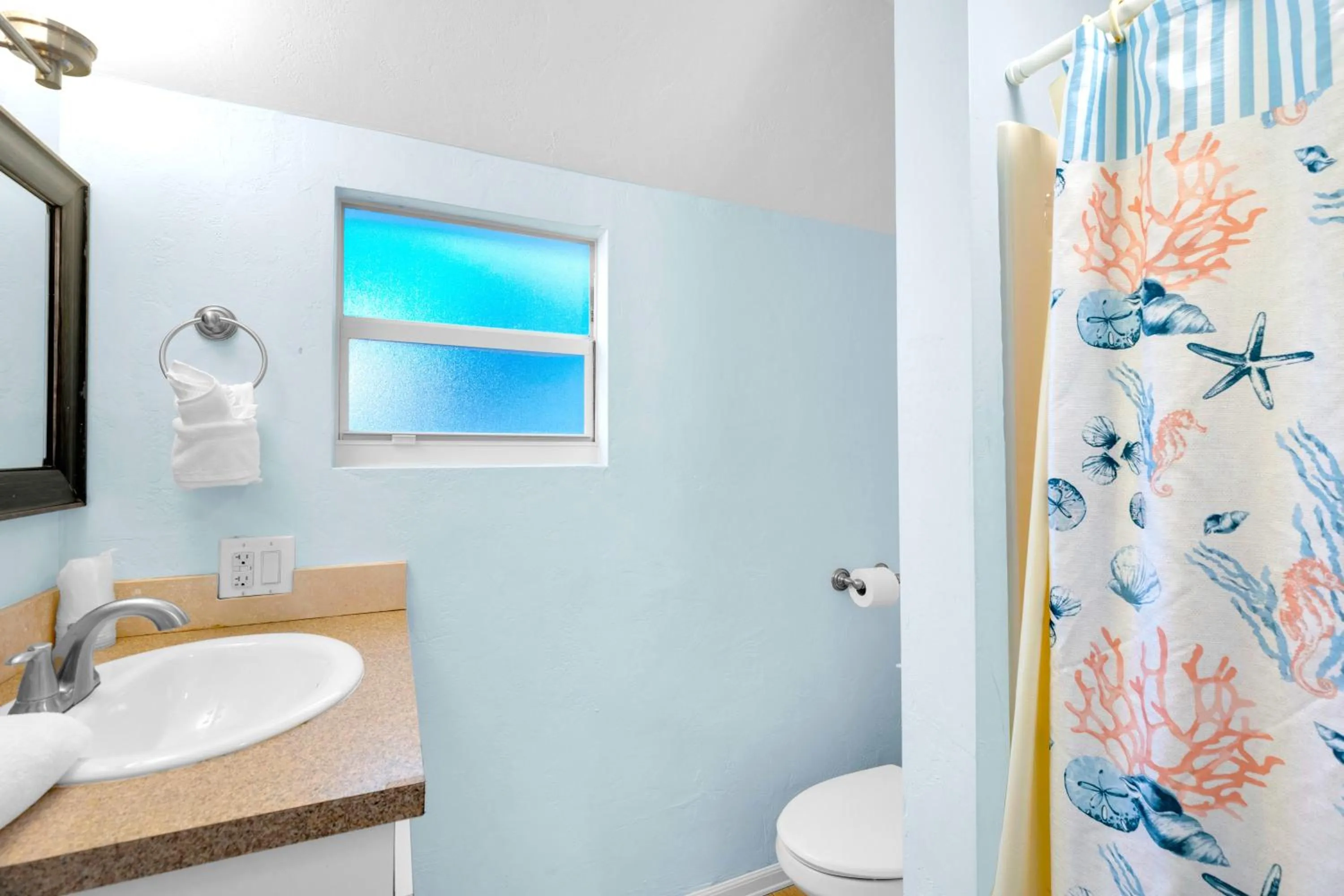 Sunset Cove Beach Resort