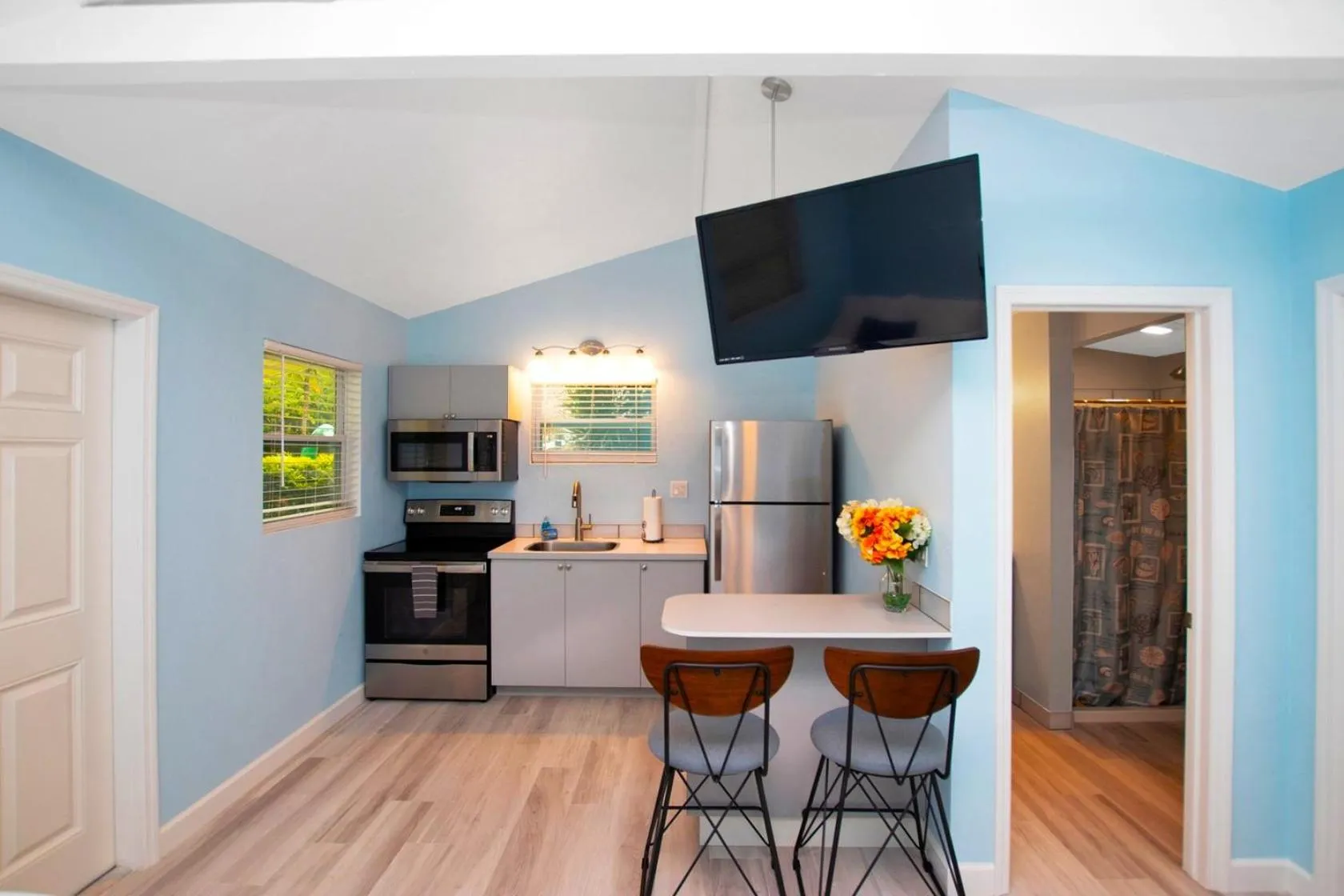 Sunset Cove Beach Resort