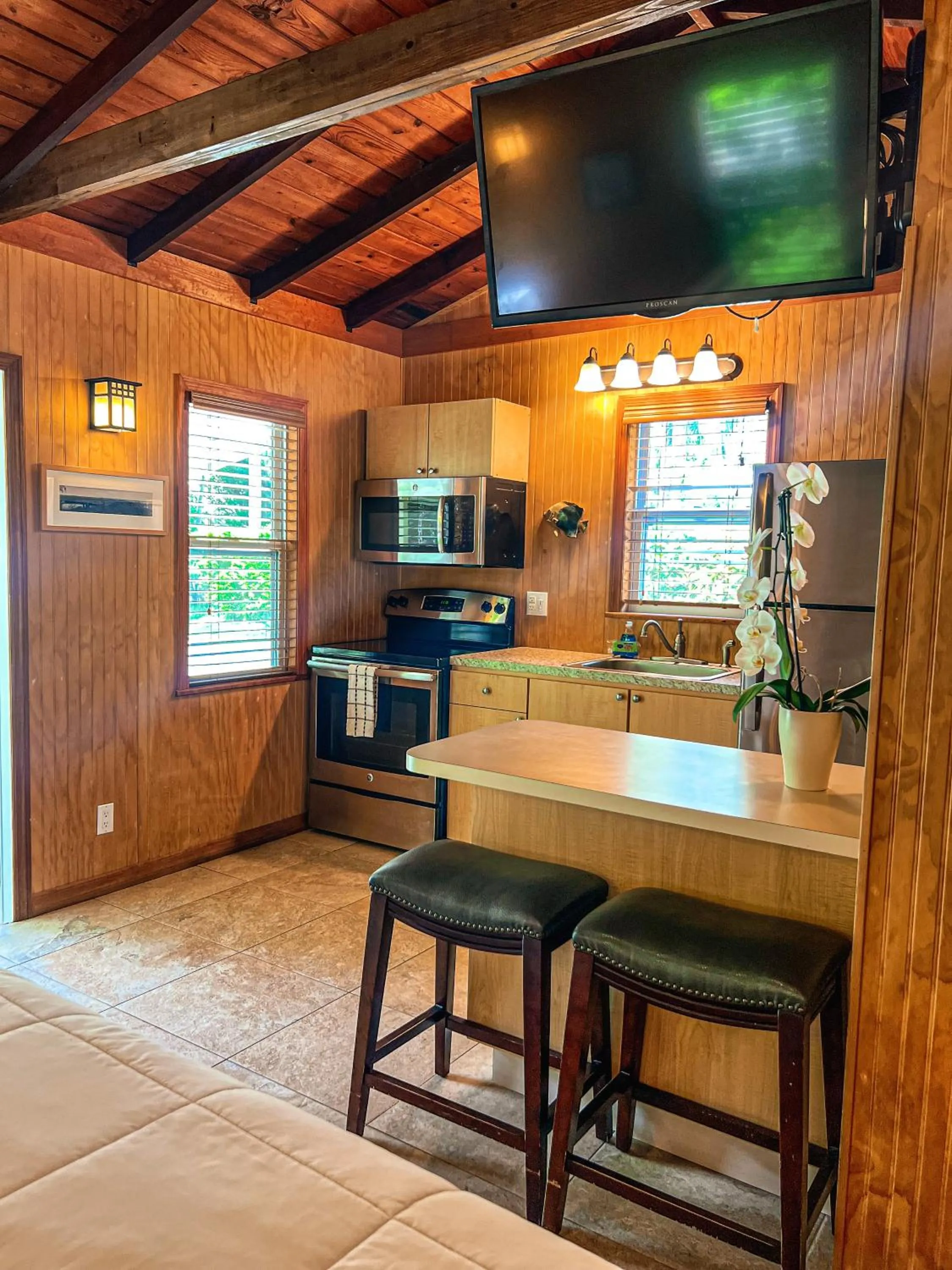 Sunset Cove Beach Resort