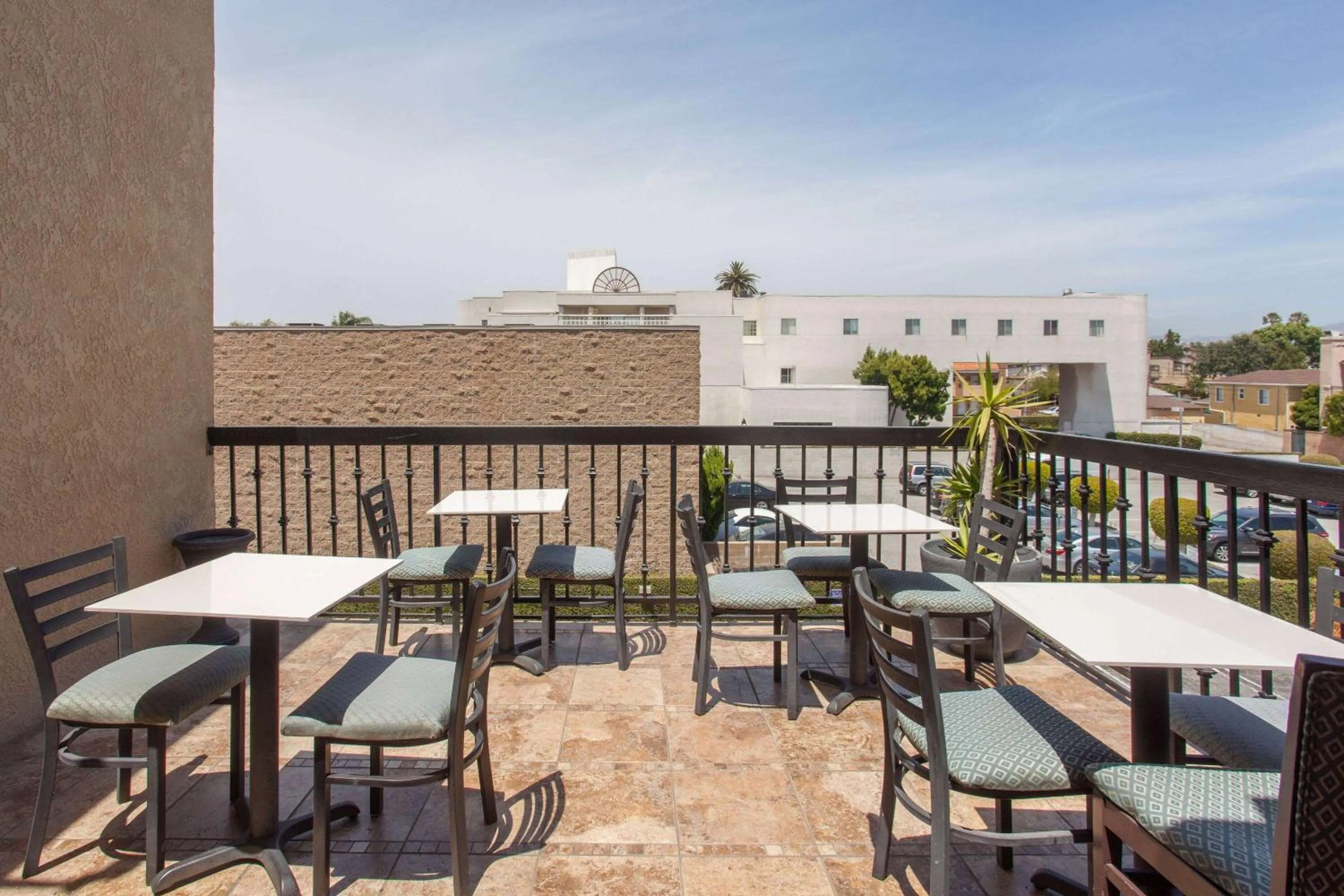 Inner courtyard view in Ramada by Wyndham Culver City