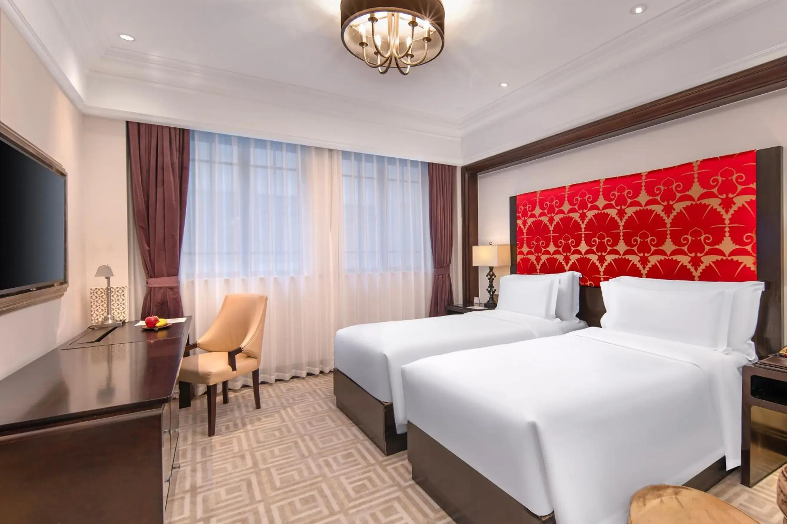 Shanghai Grand Twin Room - Welcome Fruit & Snacks & Beer * 1 per stay ( up 2 people ) in The Yangtze Boutique Shanghai Shanghai Grand Twin Room - Welcome Fruit & Snacks & Beer * 1 per stay ( up 2 people ) in The Yangtze Boutique Shanghai