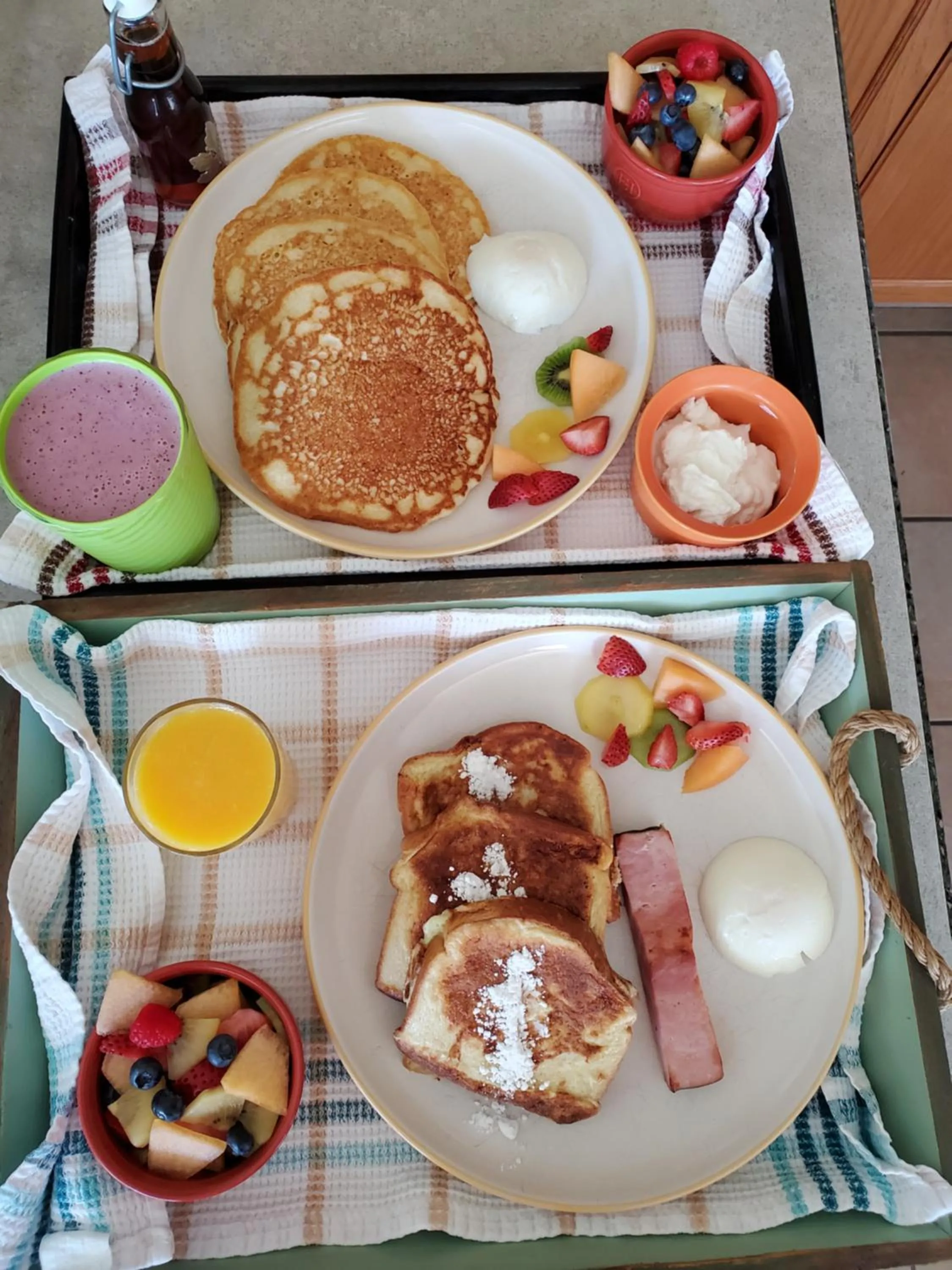 Breakfast in Overlander B&B