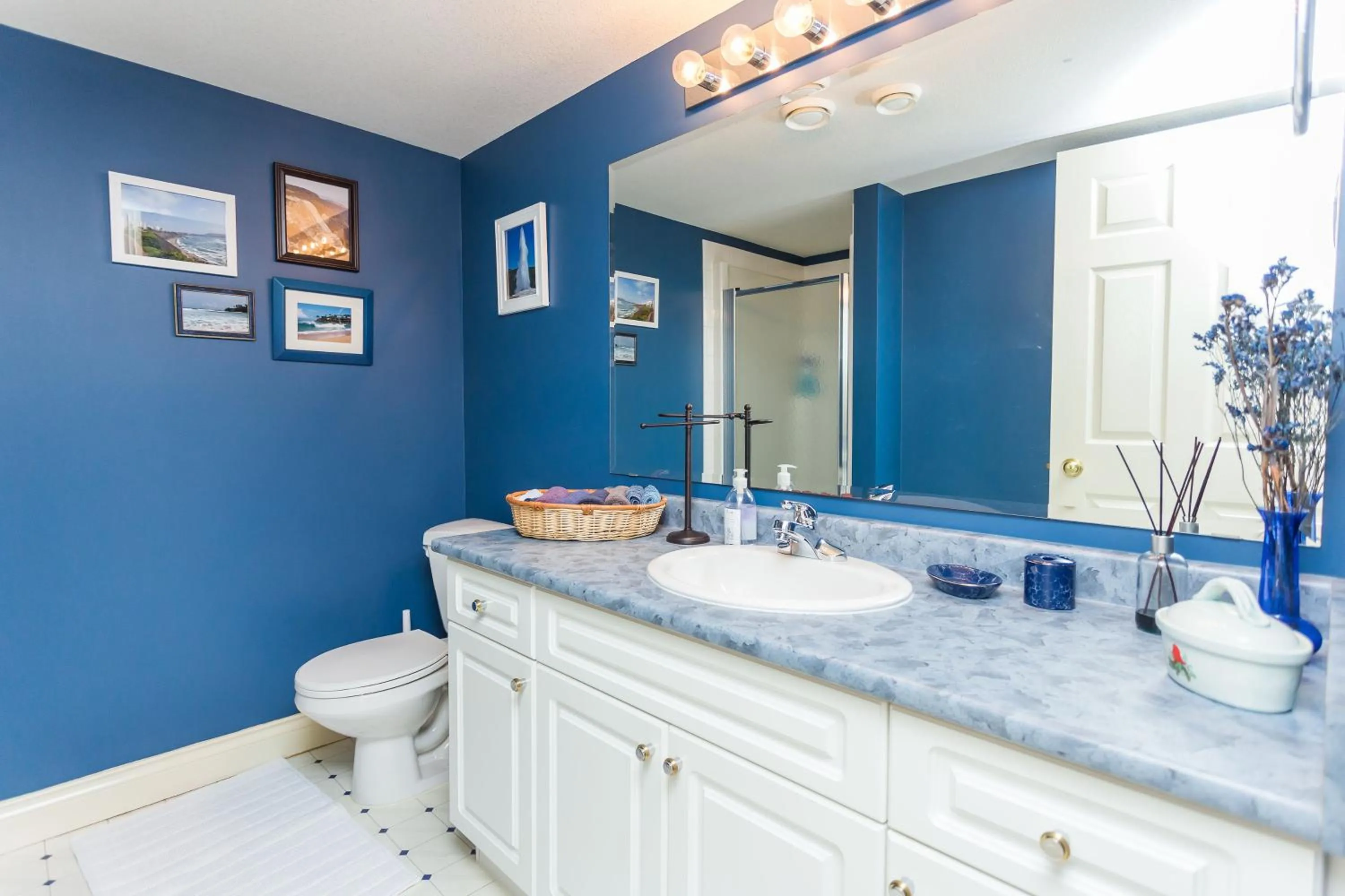 Bathroom in Overlander B&B