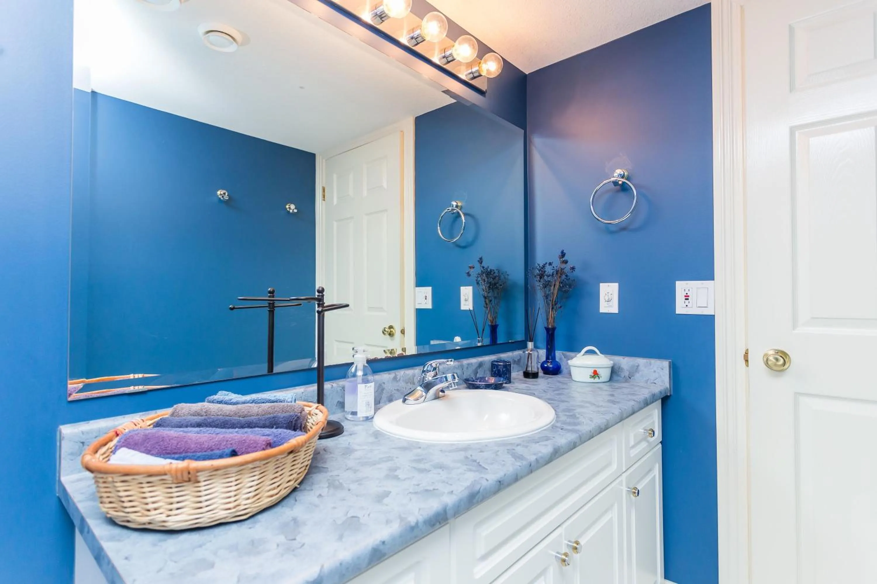 Bathroom in Overlander B&B