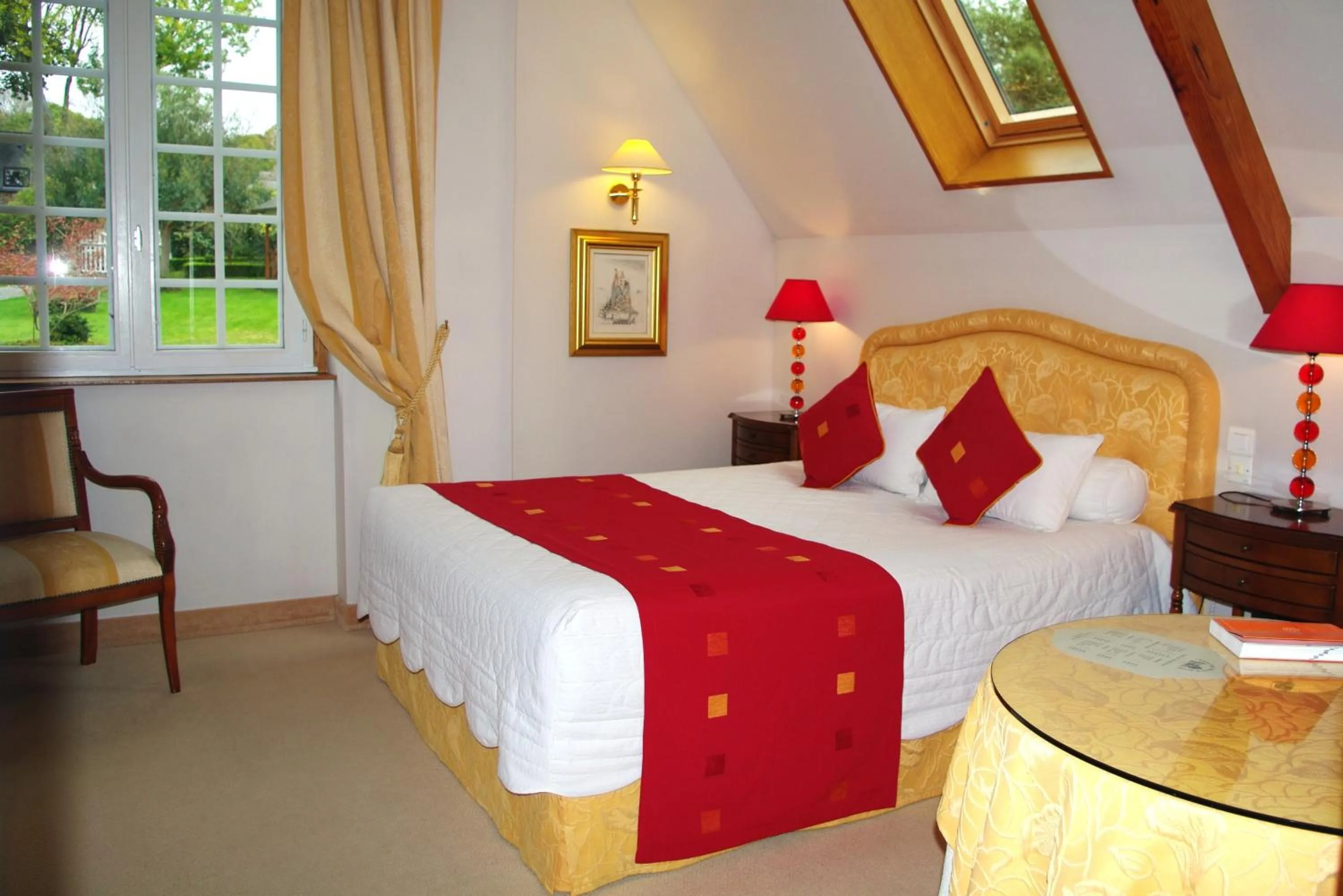 Bedroom, Bed in Manoir De Kertalg