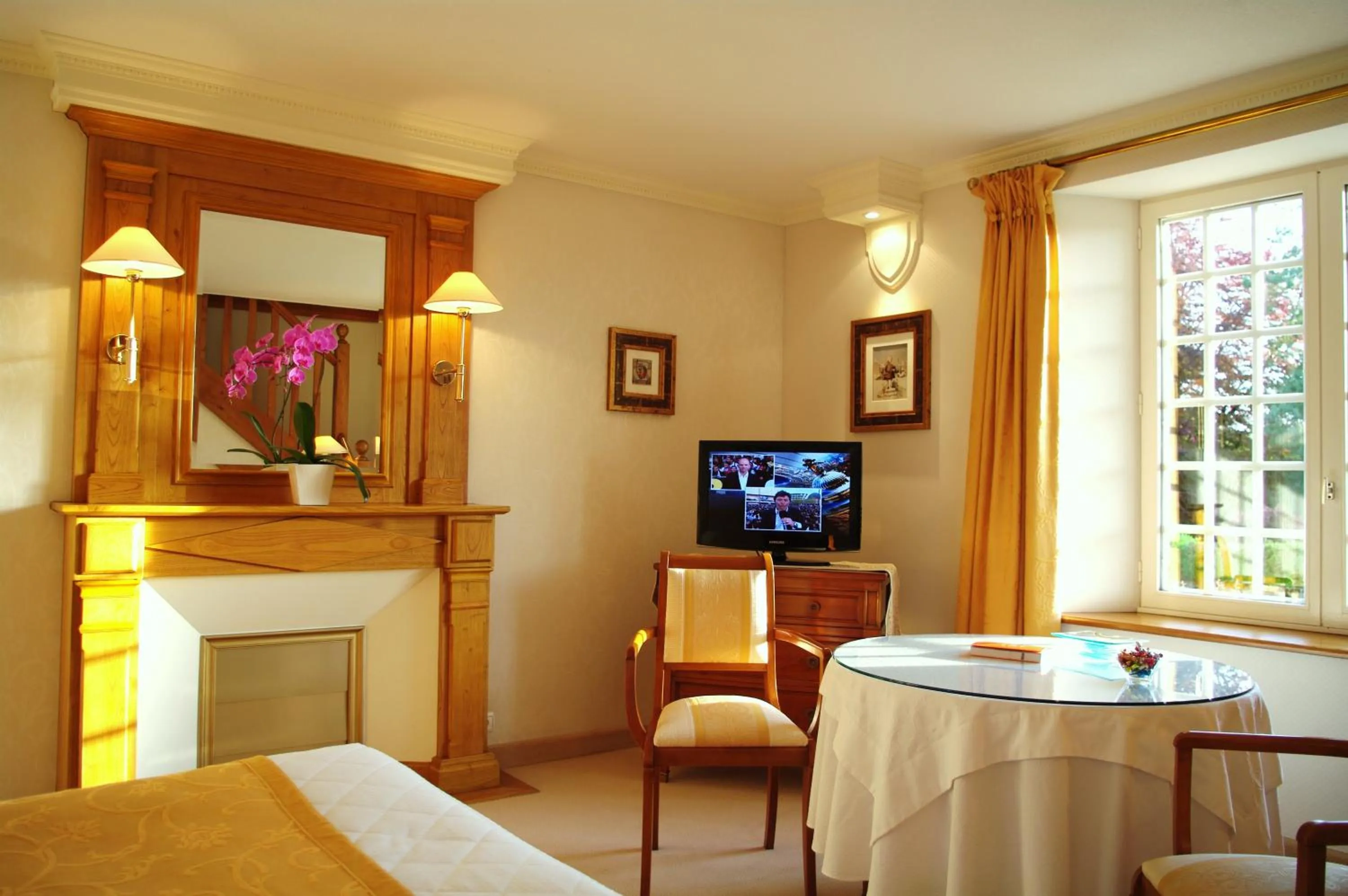 Photo of the whole room in Manoir De Kertalg