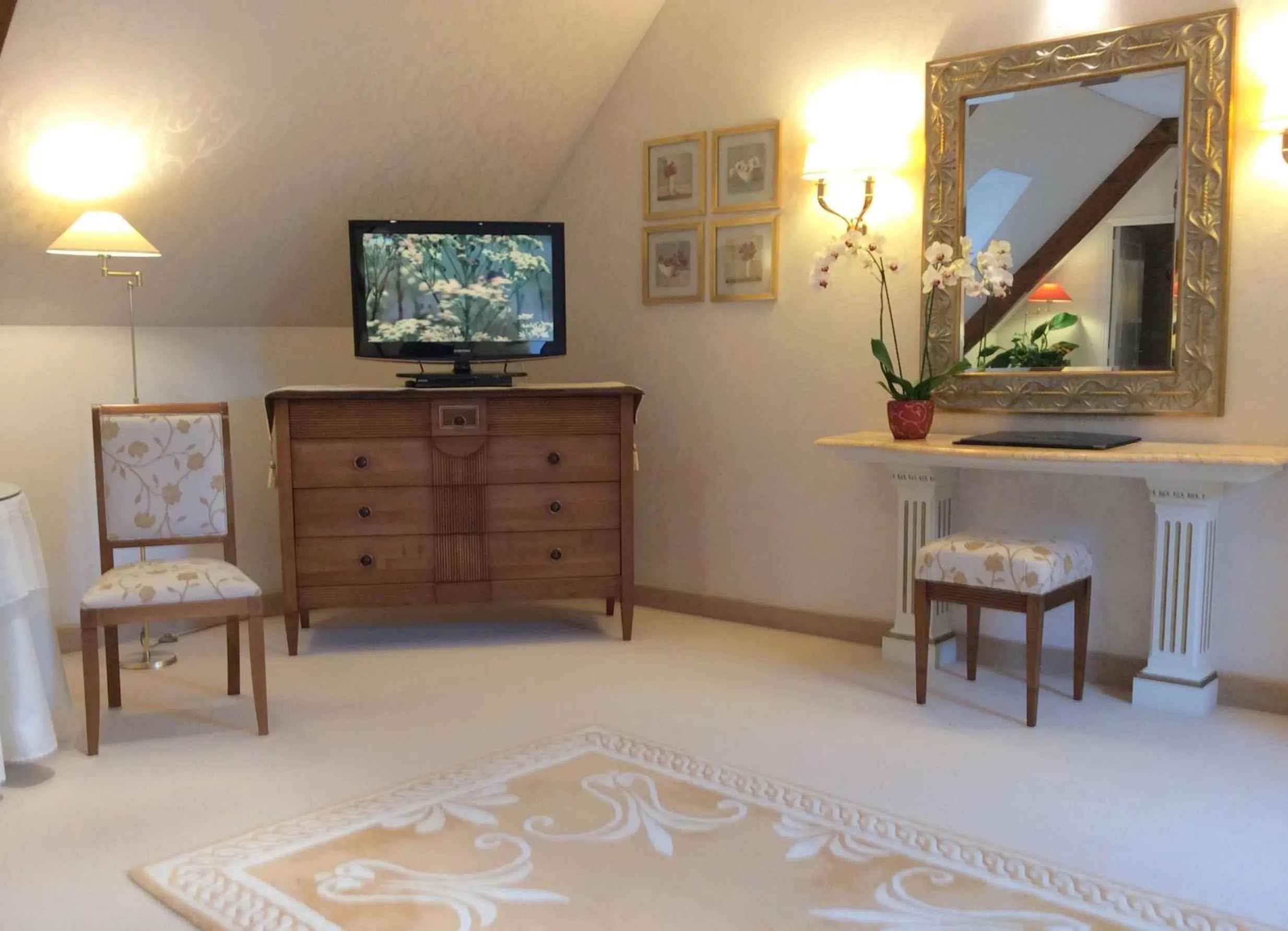 Bedroom in Manoir De Kertalg