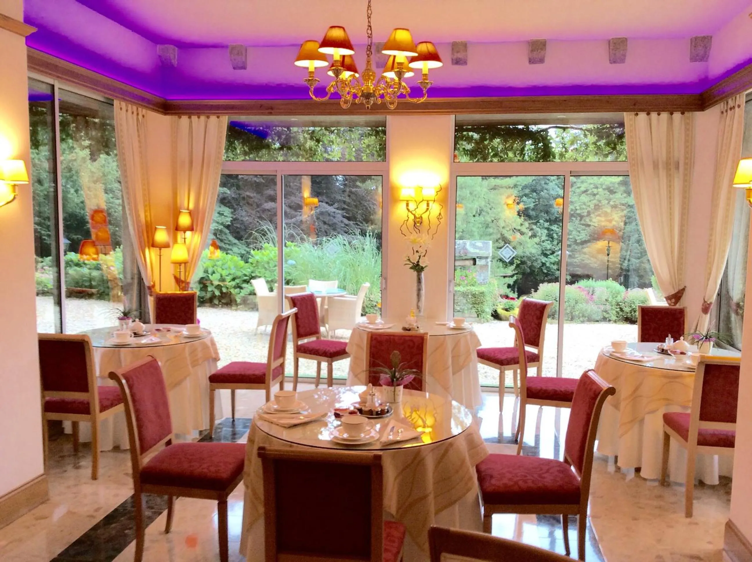 Breakfast in Manoir De Kertalg