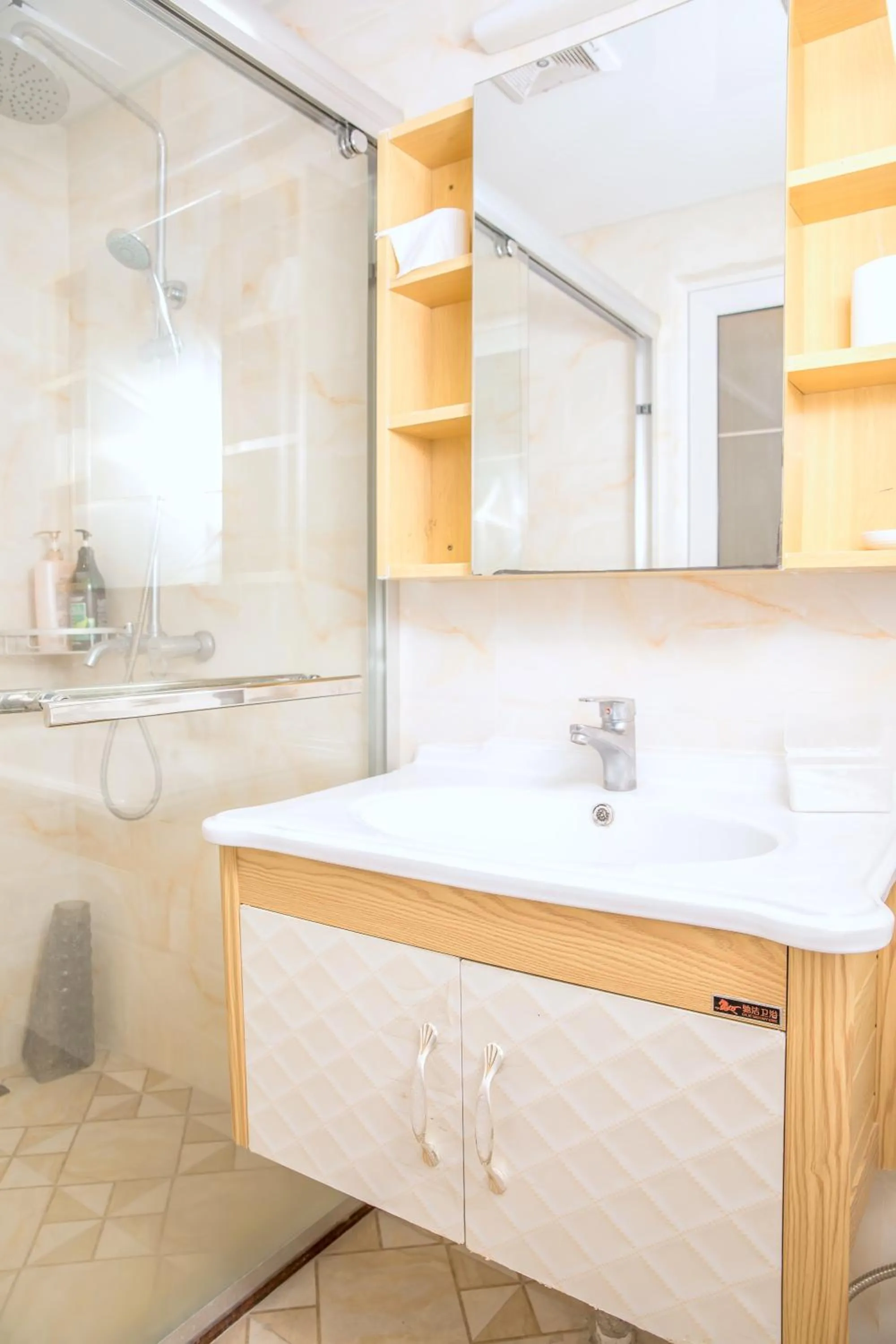 Bathroom in Guangzhou Boman Apartment Zhengjia Huanshi Branch