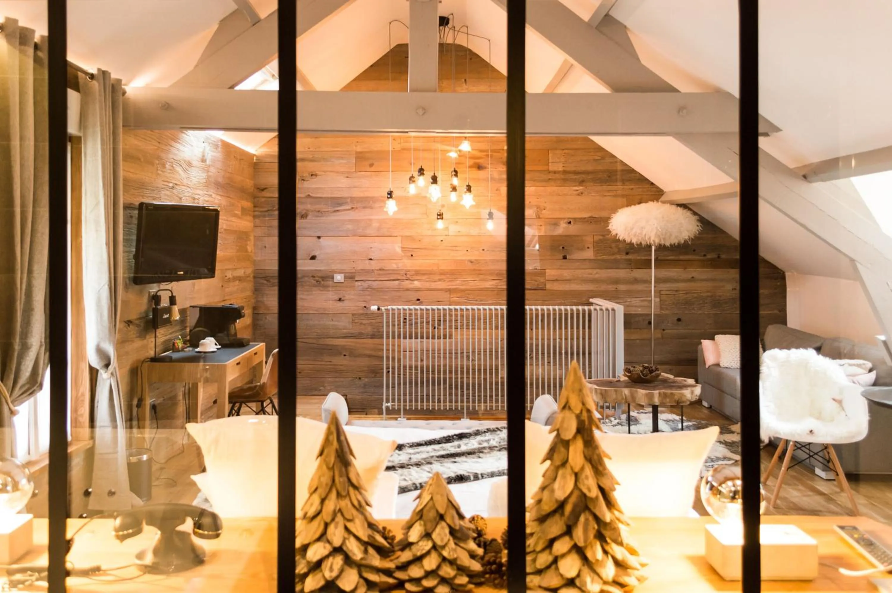 Decorative detail in Les Jardins d'Epicure