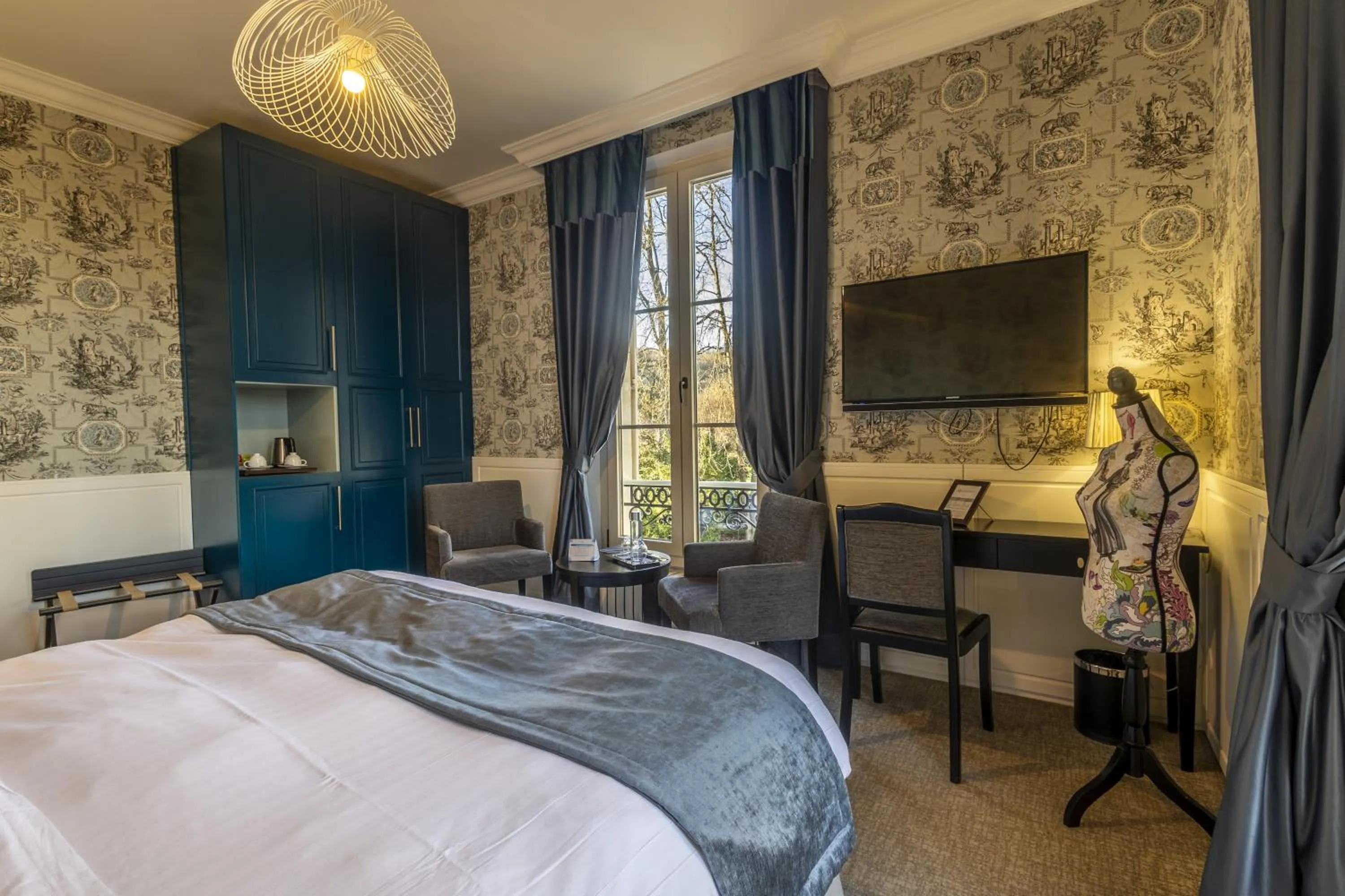 Bed in Les Jardins d'Epicure