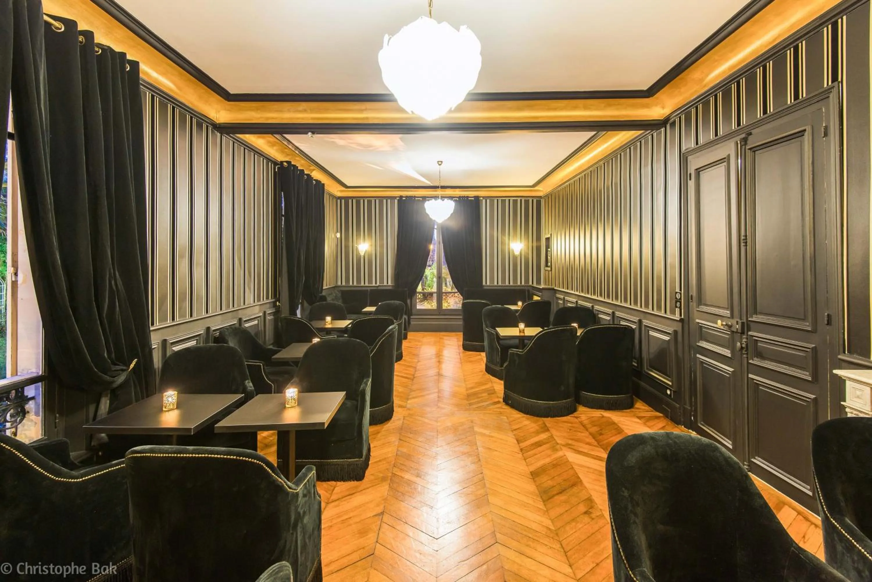 Lounge or bar in Les Jardins d'Epicure