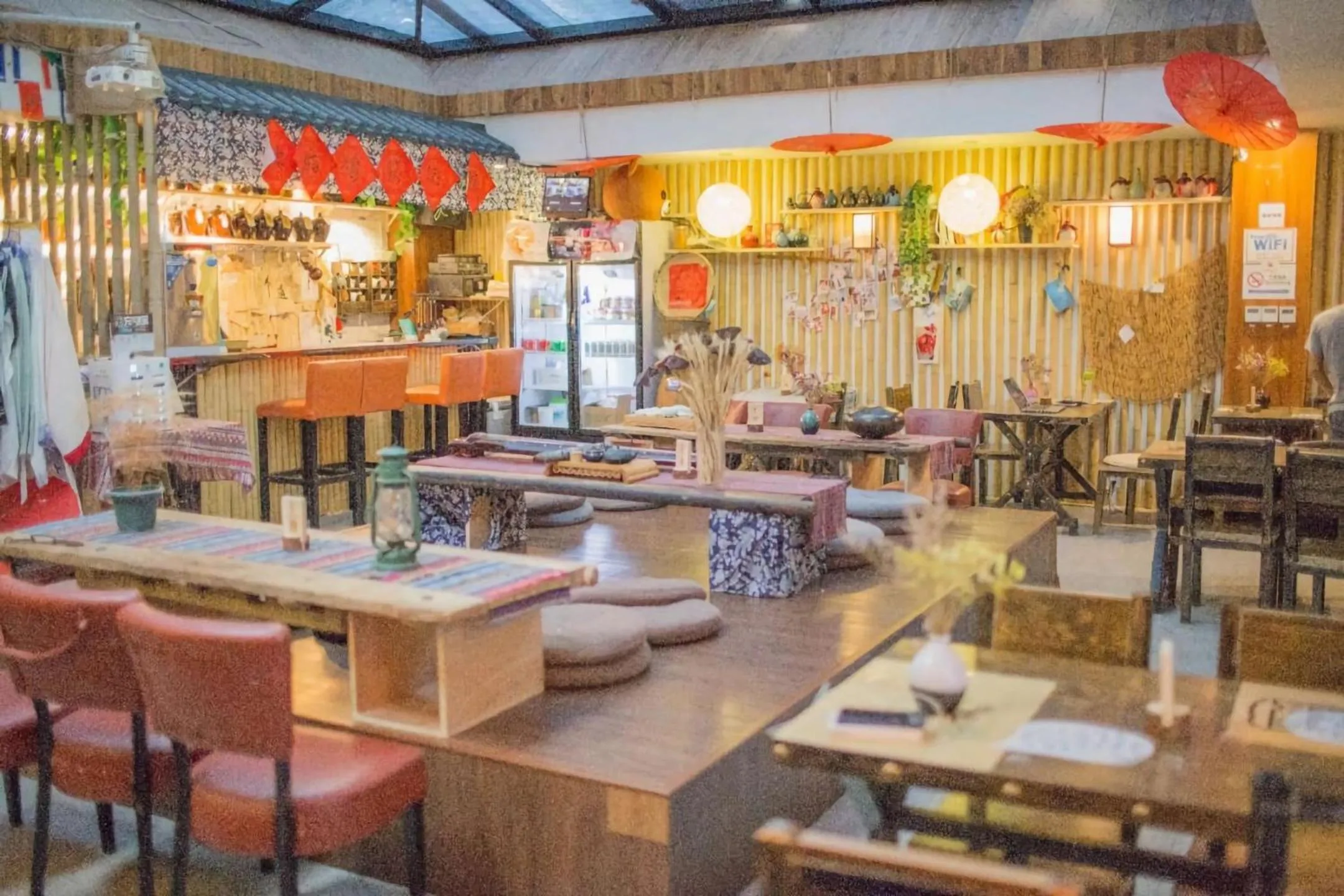 Restaurant/places to eat in Onederz Hostel Hangzhou