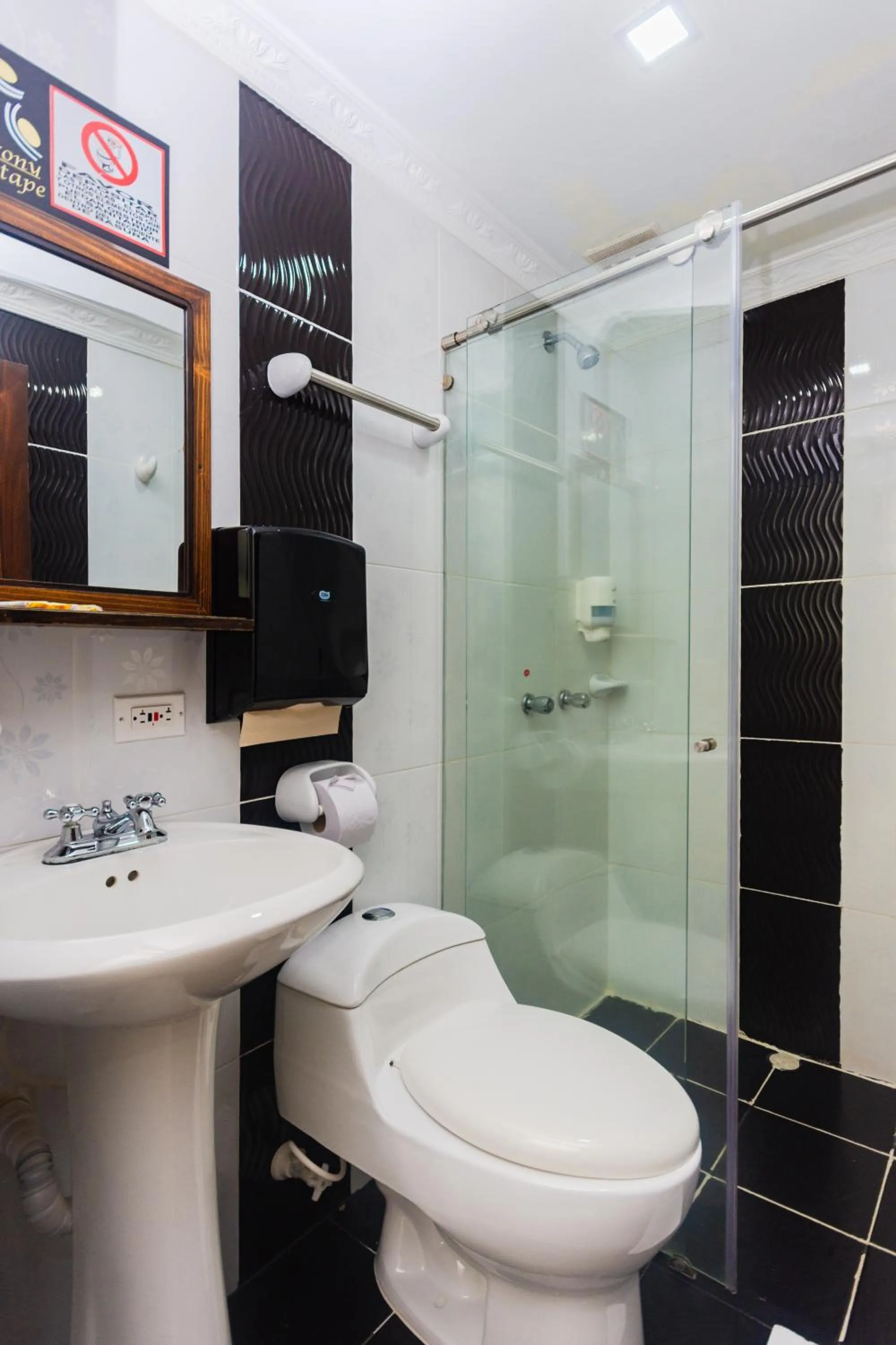 Shower in Hotel Verony Guatape