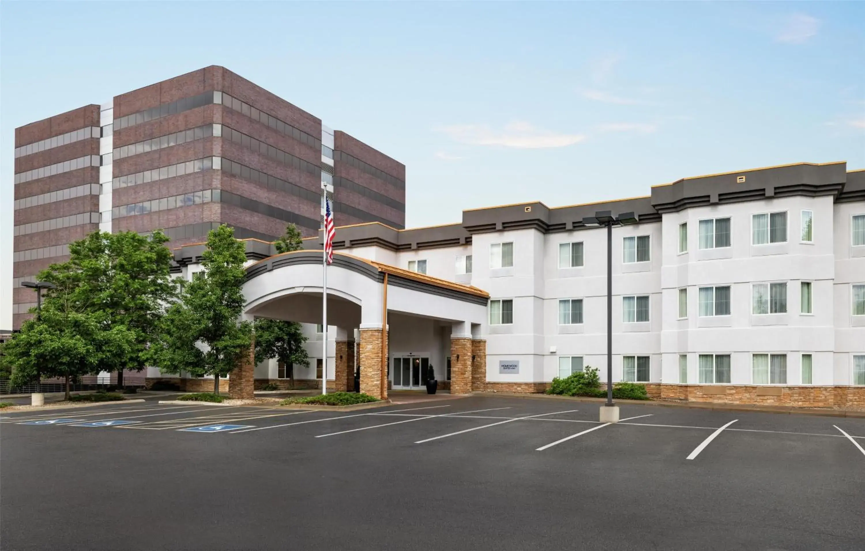 Property building in Homewood Suites by Hilton Denver West - Lakewood Property building in Homewood Suites by Hilton Denver West - Lakewood