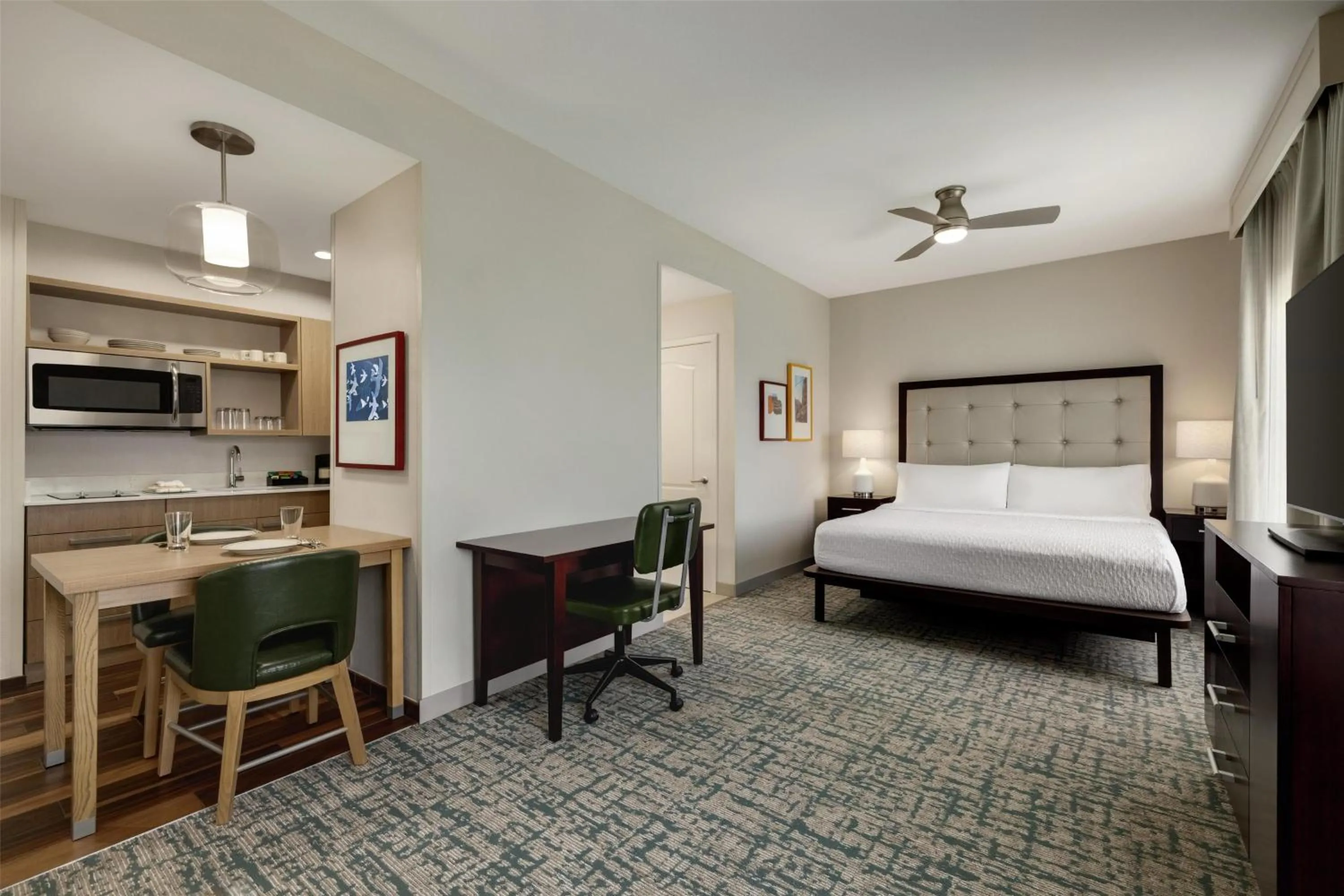 Kitchen or kitchenette, Bed in Homewood Suites by Hilton Denver West - Lakewood