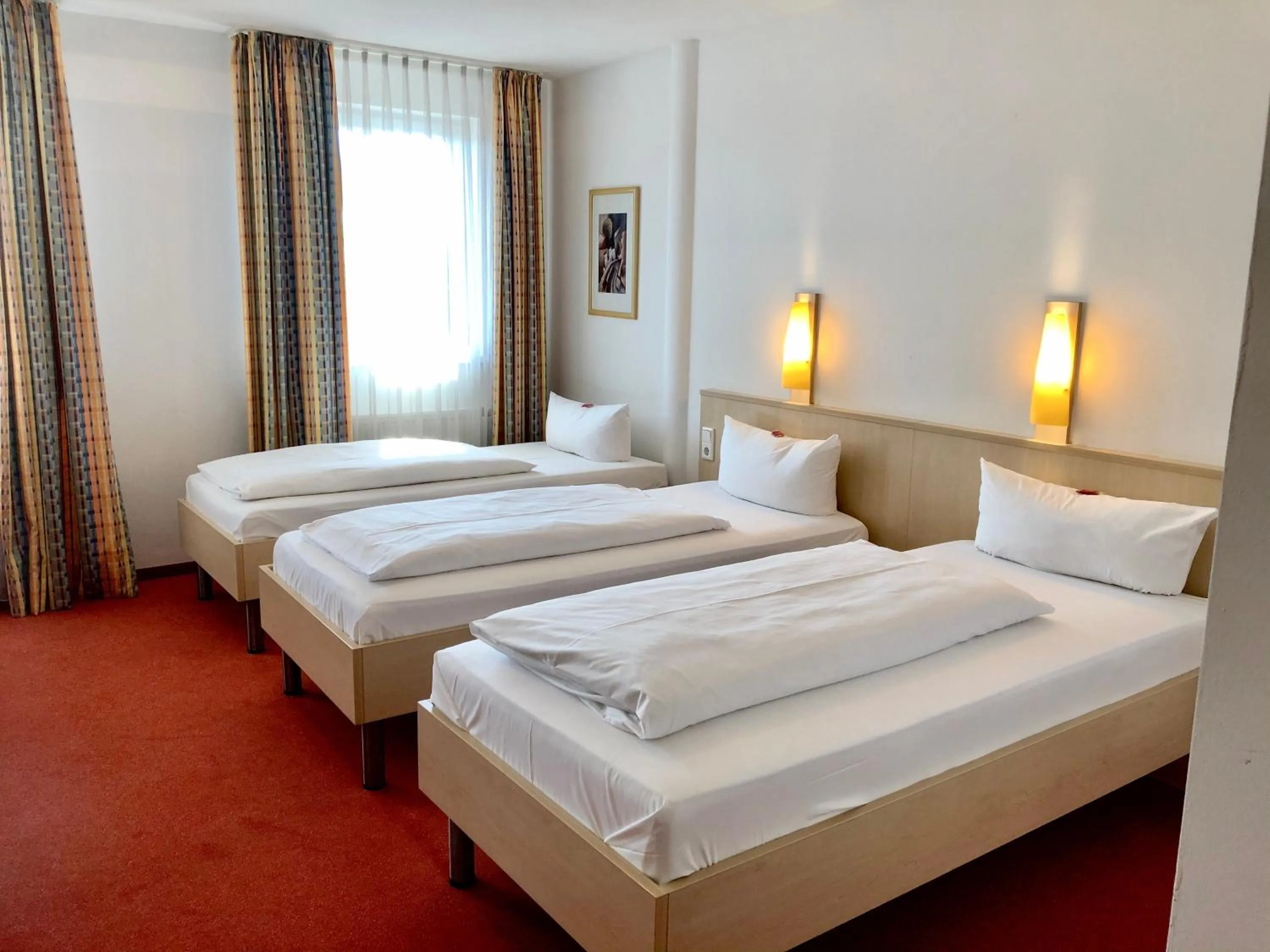 Photo of the whole room, Bed in Hotel Günter