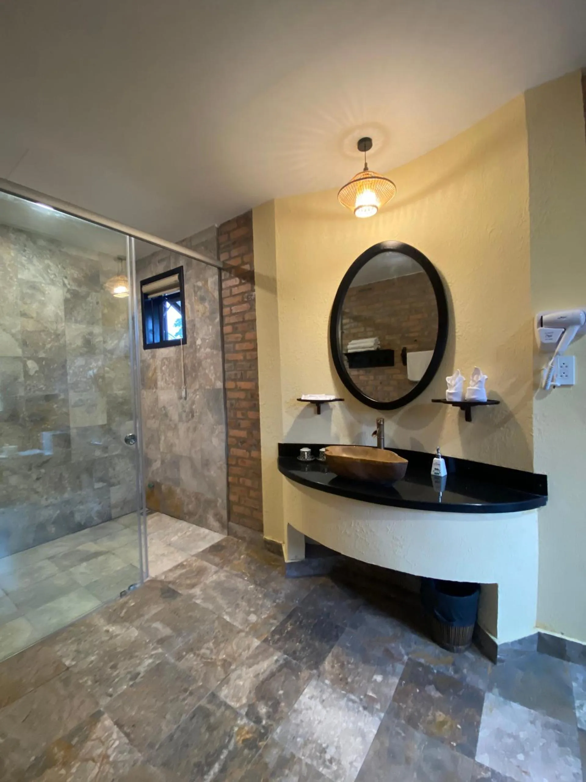 Shower in Hue Ecolodge