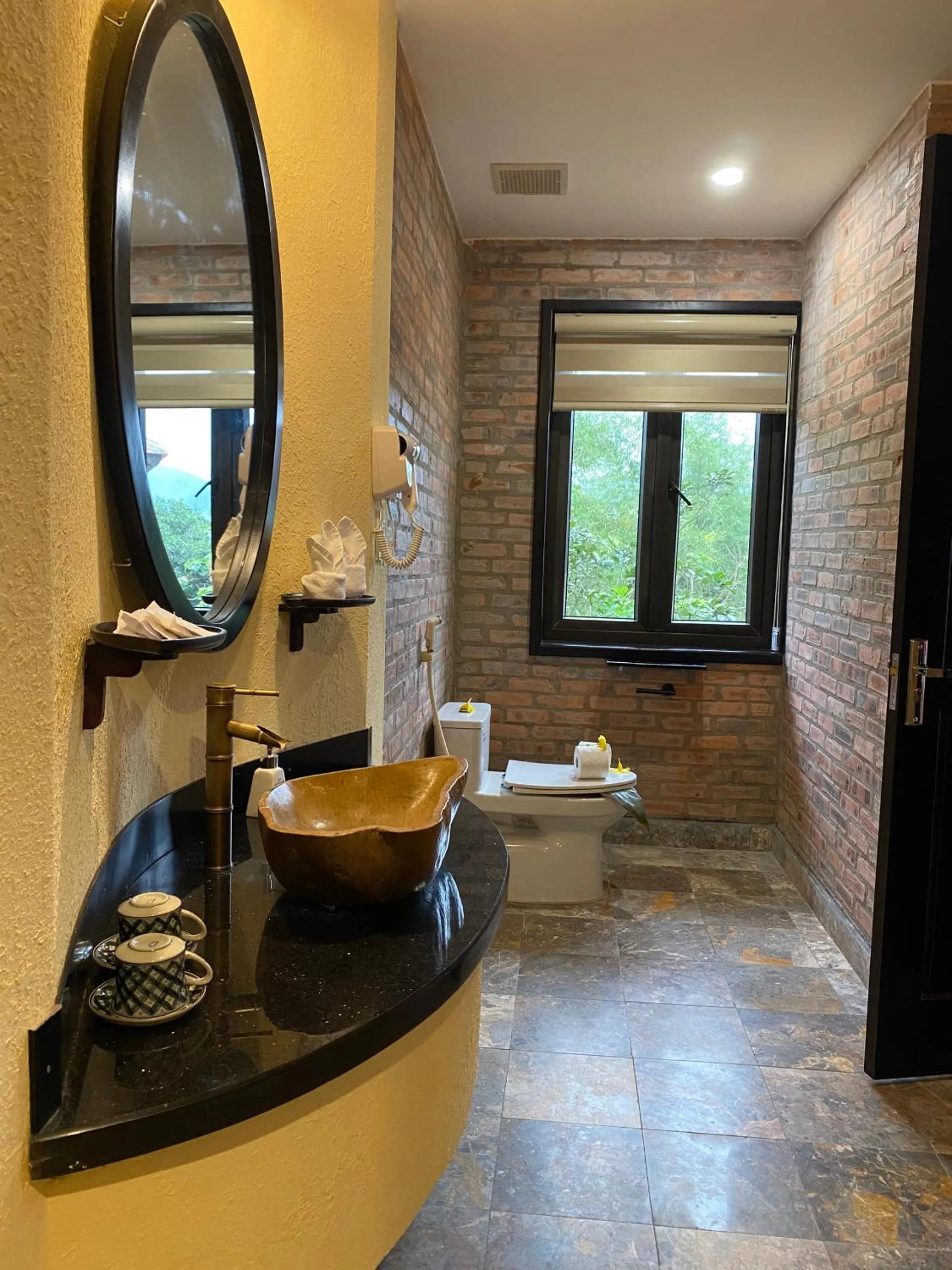 Toilet in Hue Ecolodge