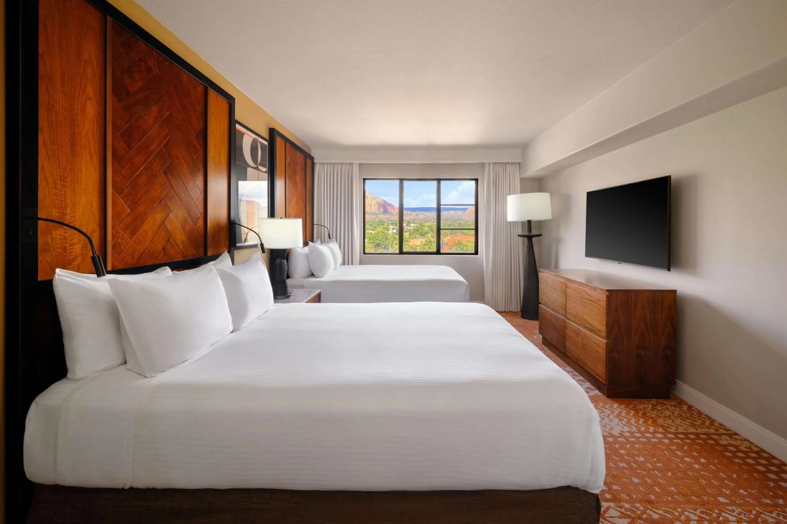 Bed in Hilton Sedona Resort at Bell Rock