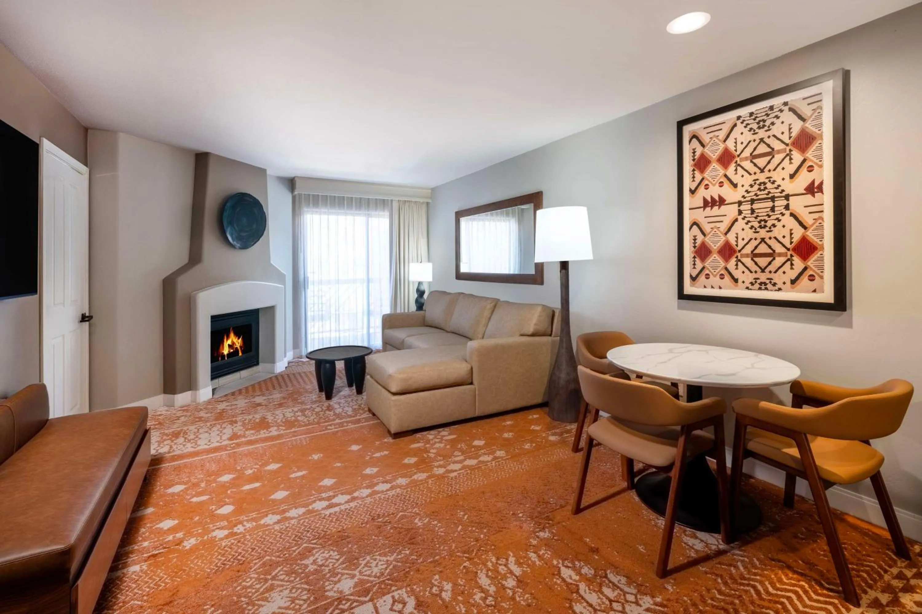 Living room in Hilton Sedona Resort at Bell Rock