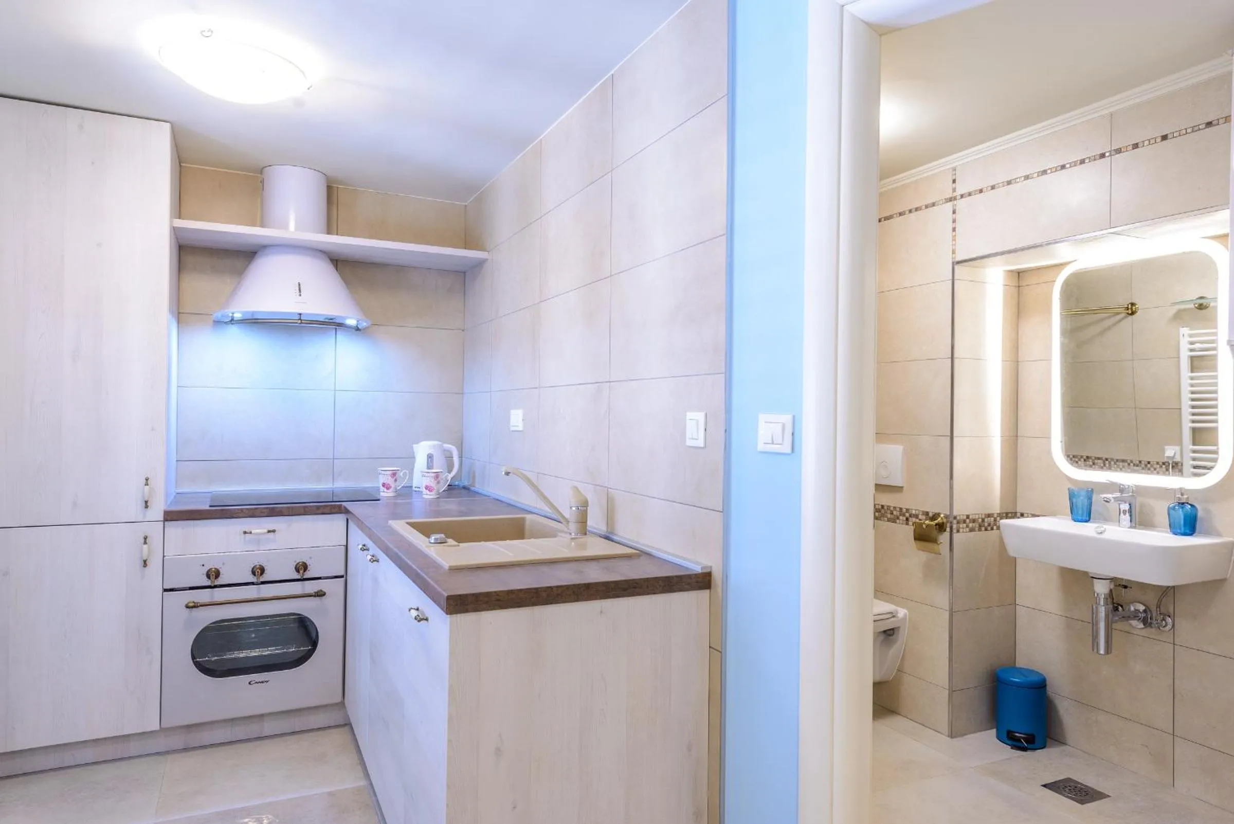 Bathroom in Stradun View En Suite Rooms & Studio