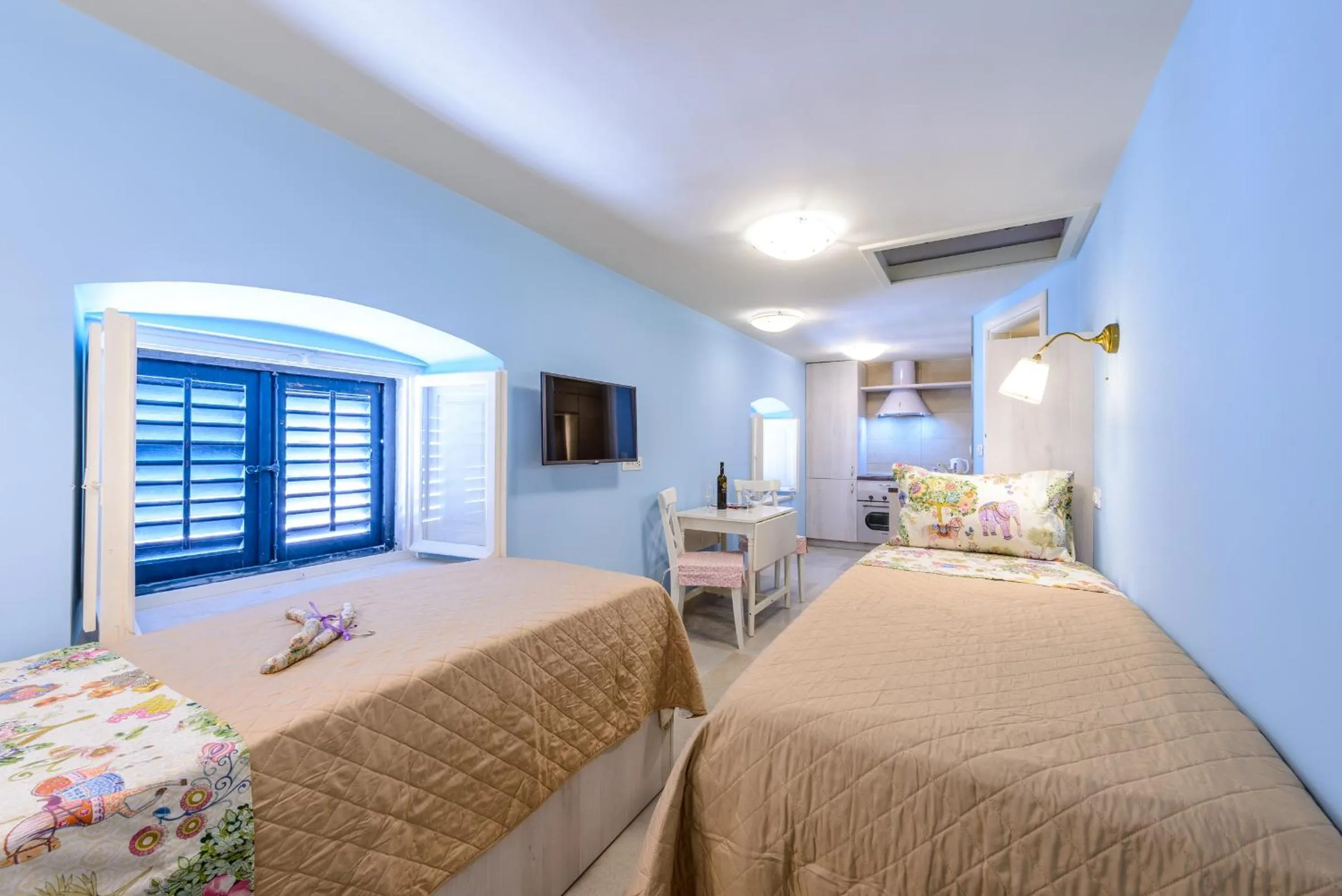 Bed in Stradun View En Suite Rooms & Studio