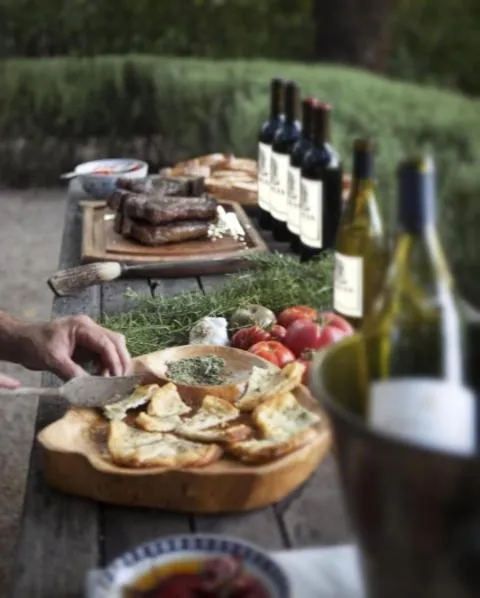 Evening entertainment in Macchiabuia