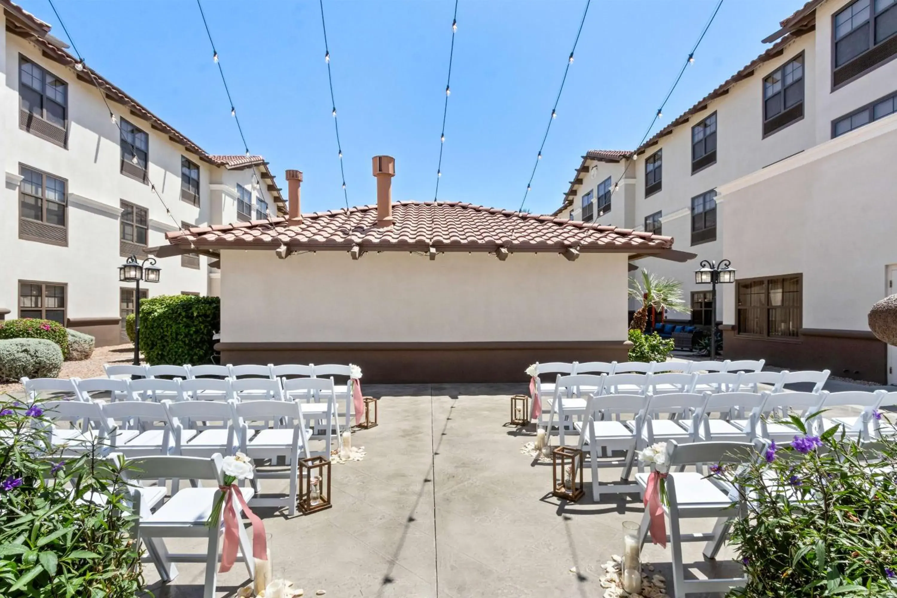 Inner courtyard view in Hampton Inn & Suites Phoenix-Goodyear Inner courtyard view in Hampton Inn & Suites Phoenix-Goodyear