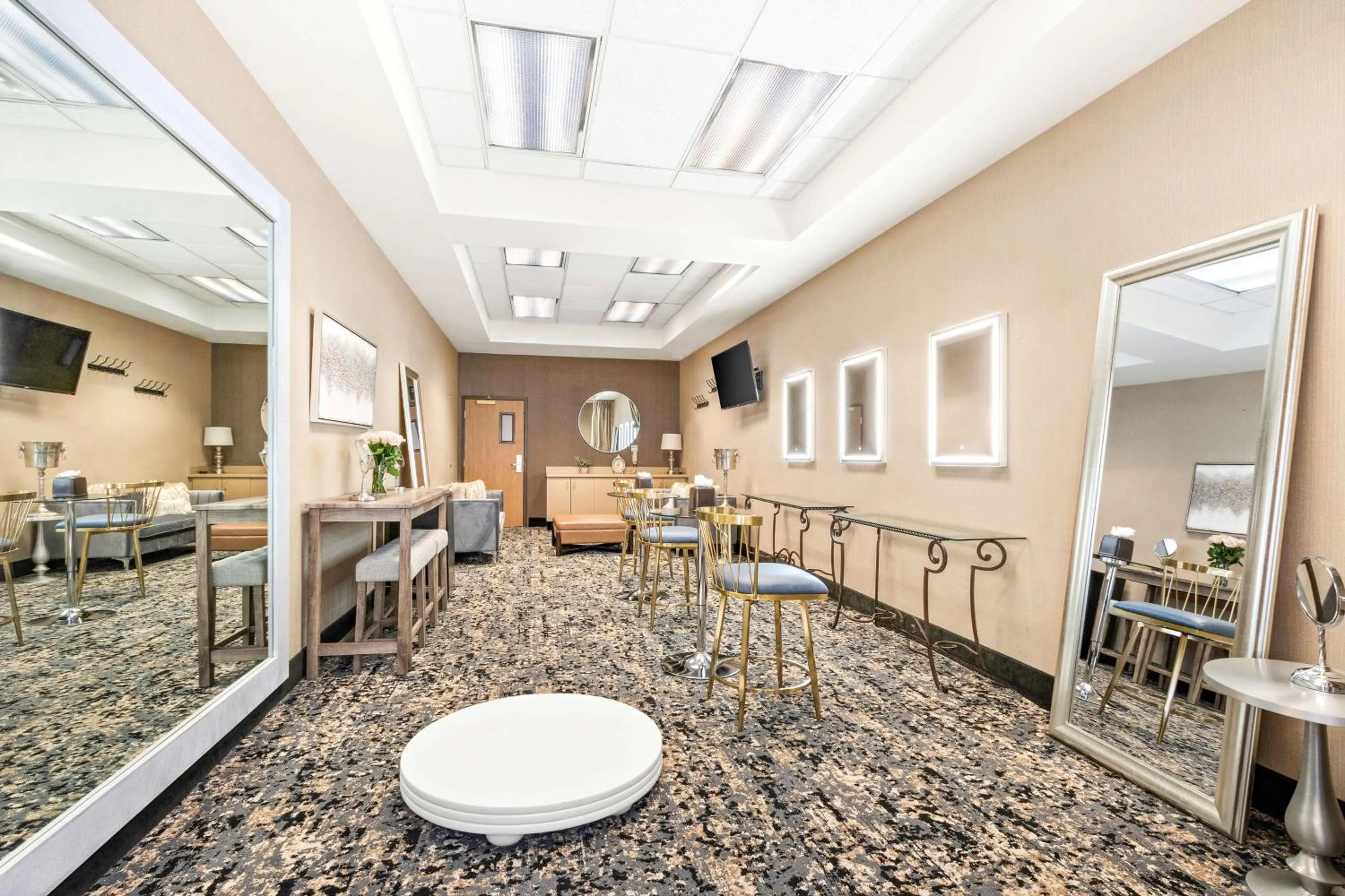 Meeting/conference room in Hampton Inn & Suites Phoenix-Goodyear