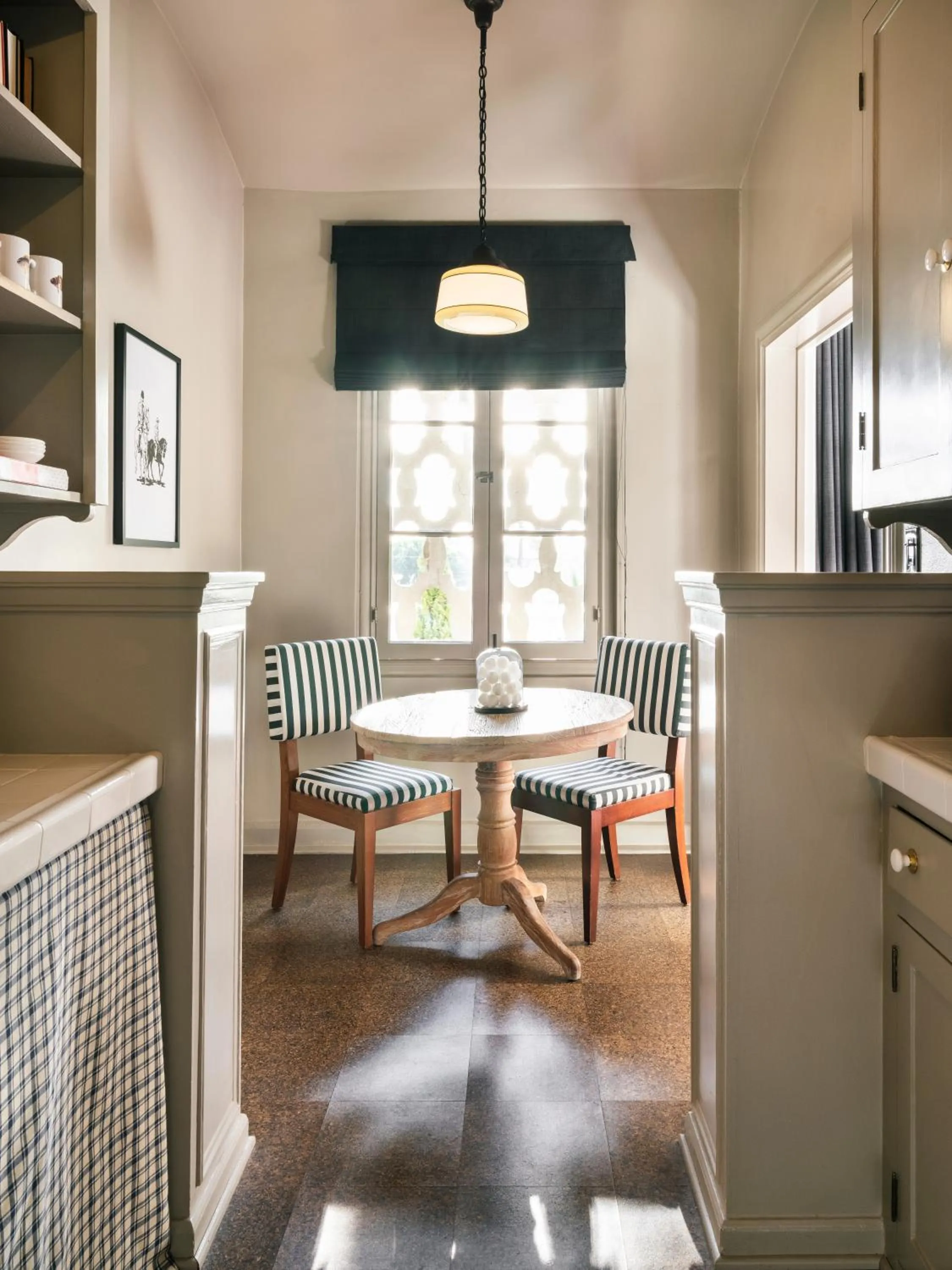 Kitchen or kitchenette in Palihouse Santa Monica