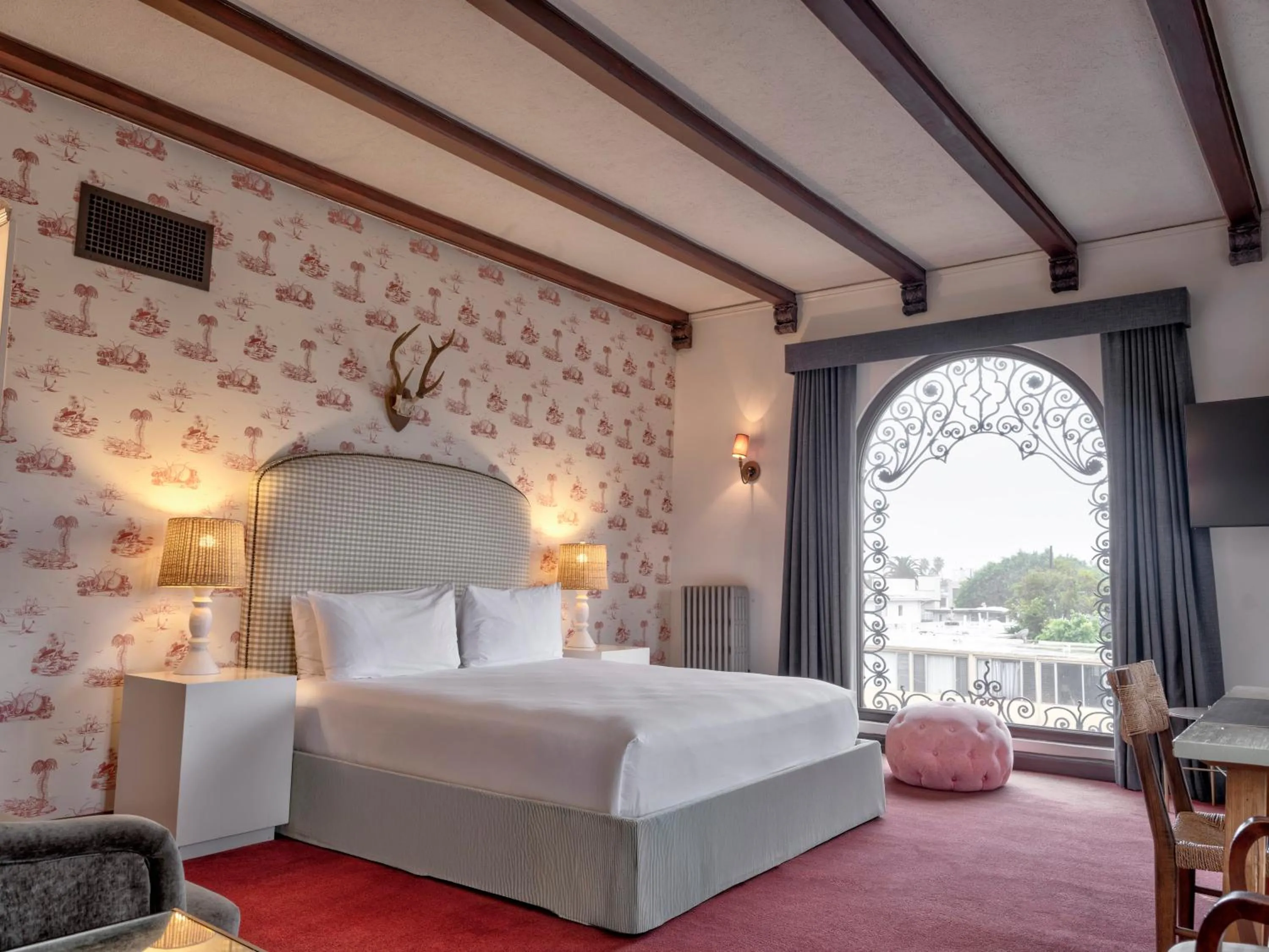 Bed in Maison Twenty Seven