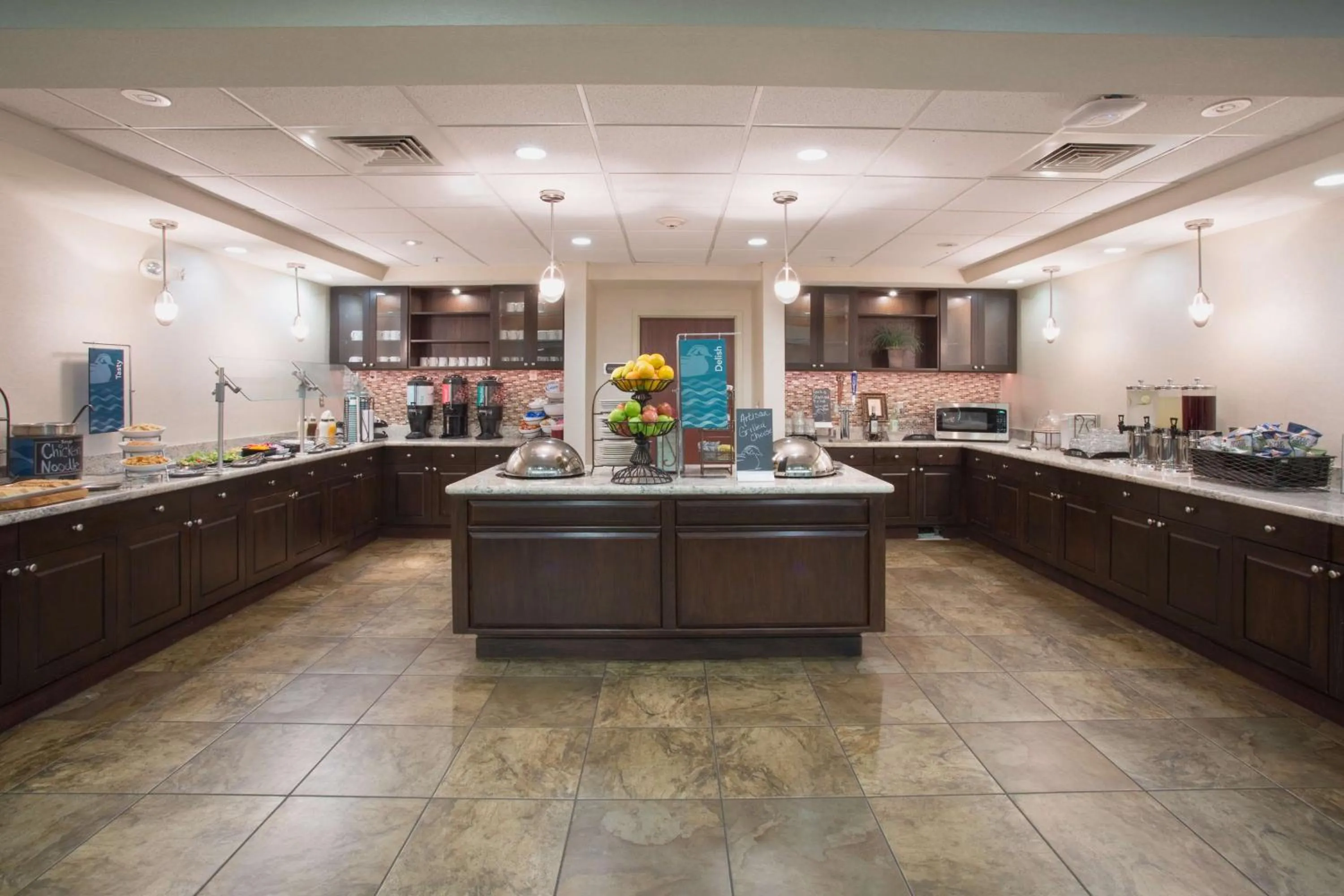 Breakfast in Homewood Suites by Hilton Phoenix-Avondale