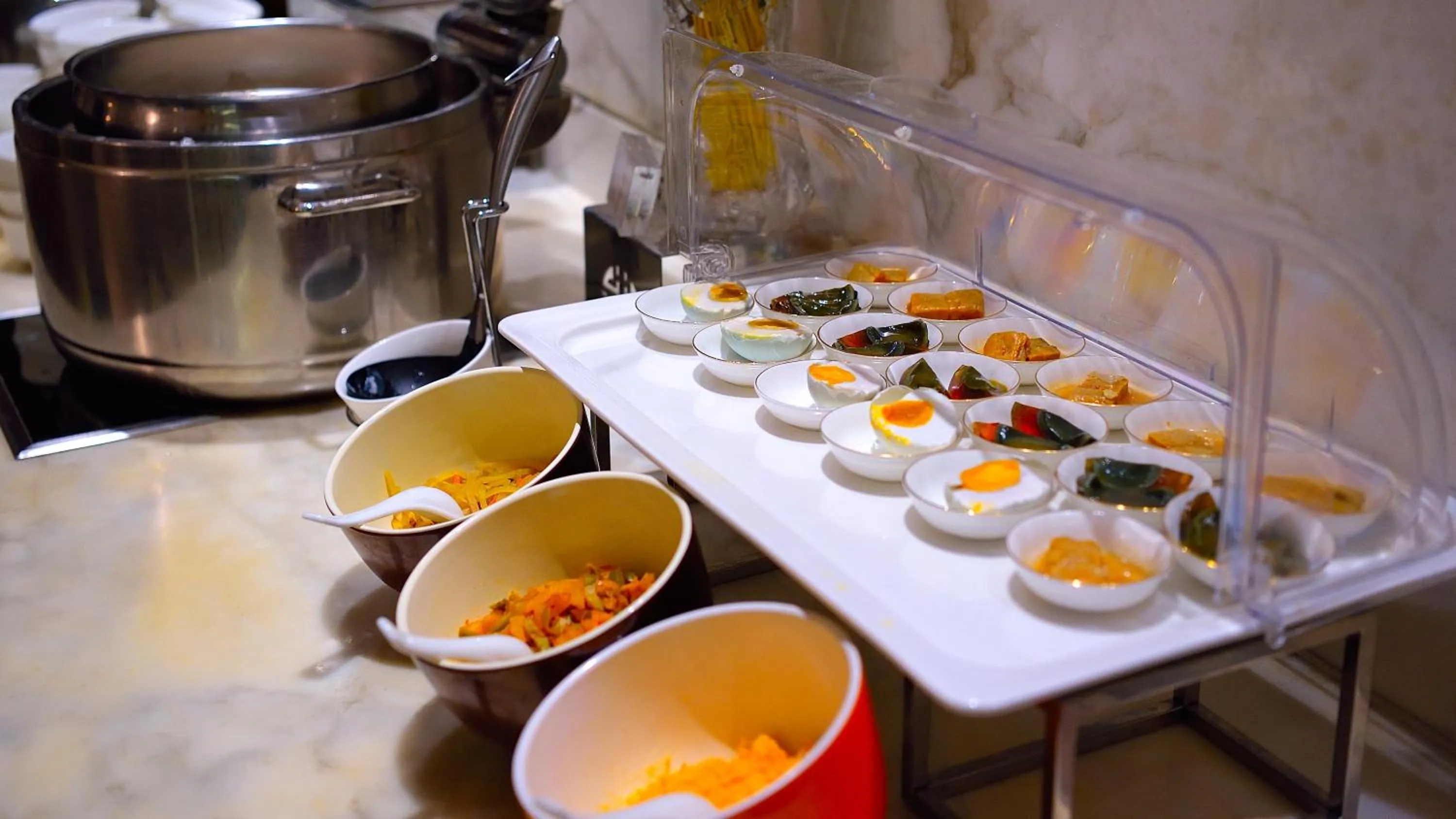 Breakfast in 上海外滩锦江都城新城饭店 Metropolo Xin Cheng Hotel, The Bund Shanghai