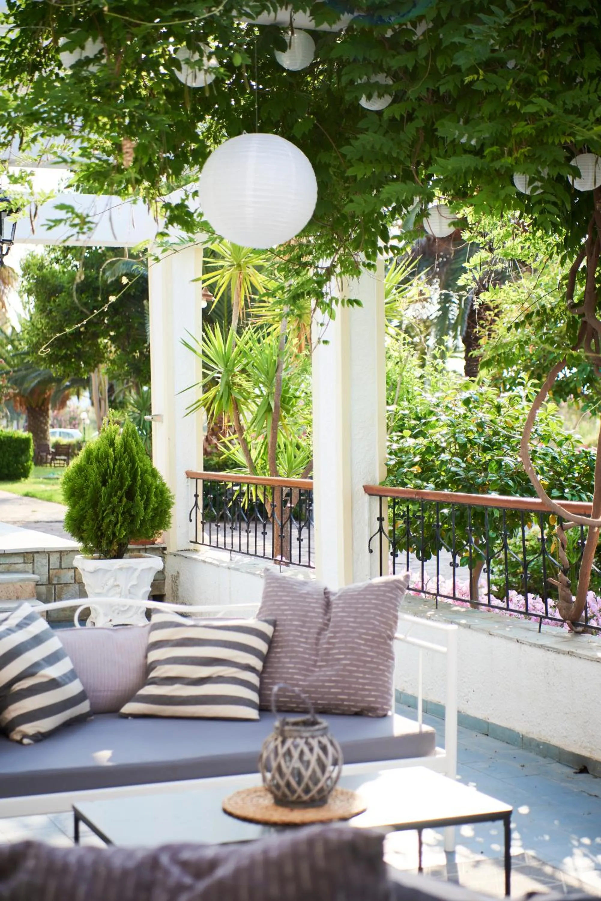 Patio in Kalloni Bay