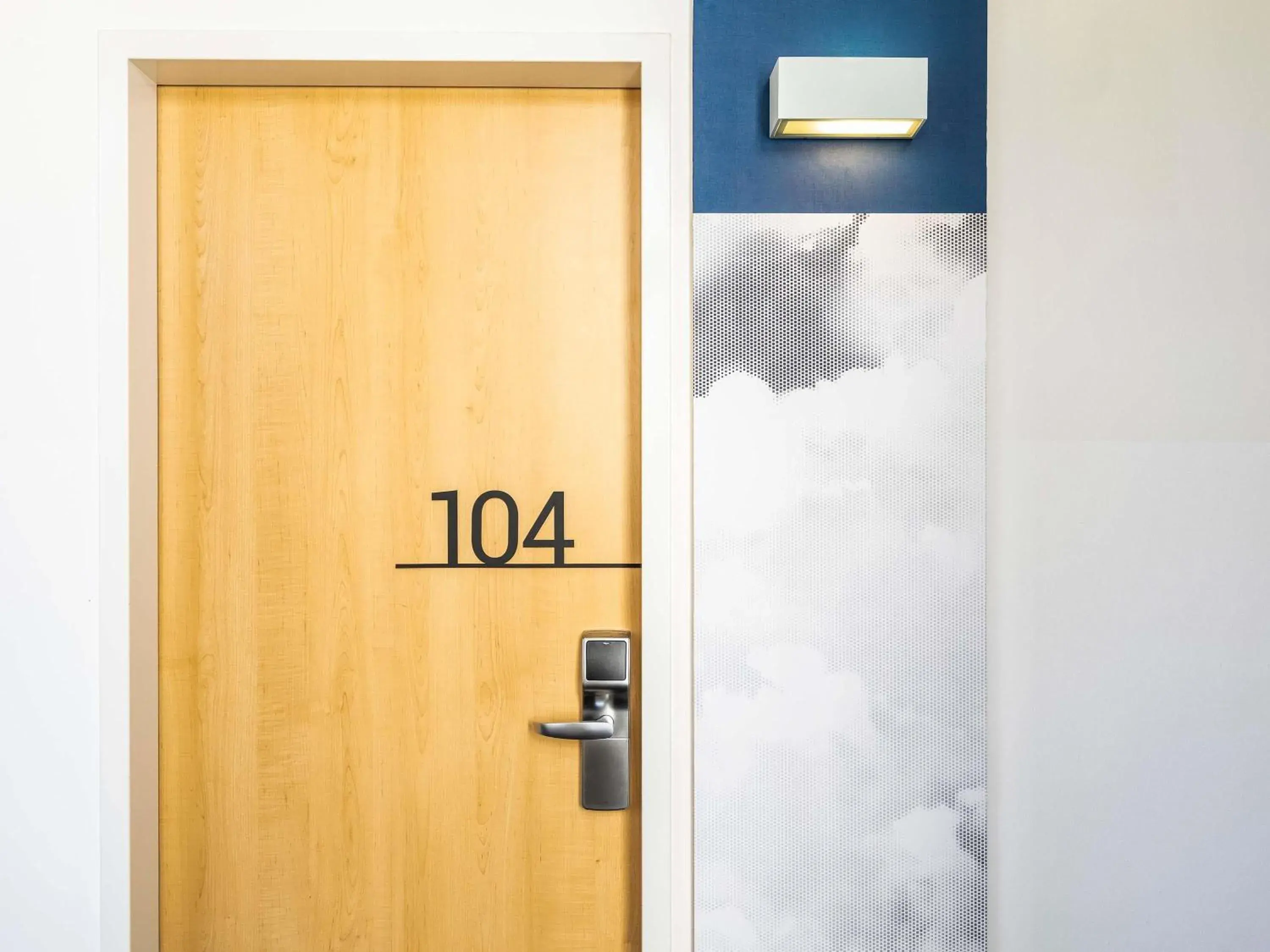 Property building in ibis Karlsruhe Hauptbahnhof Property building in ibis Karlsruhe Hauptbahnhof