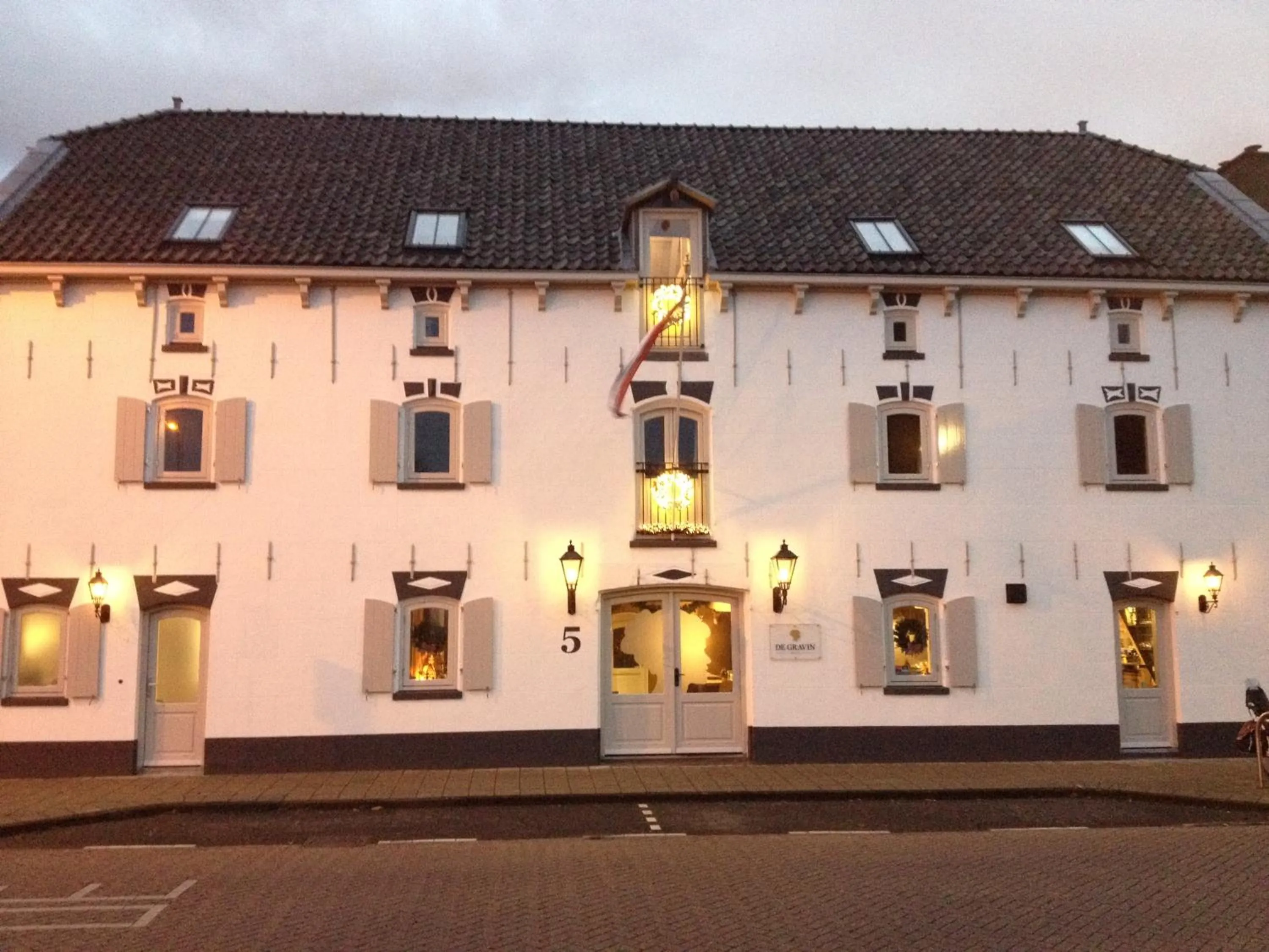 Property building in Hotel De Gravin