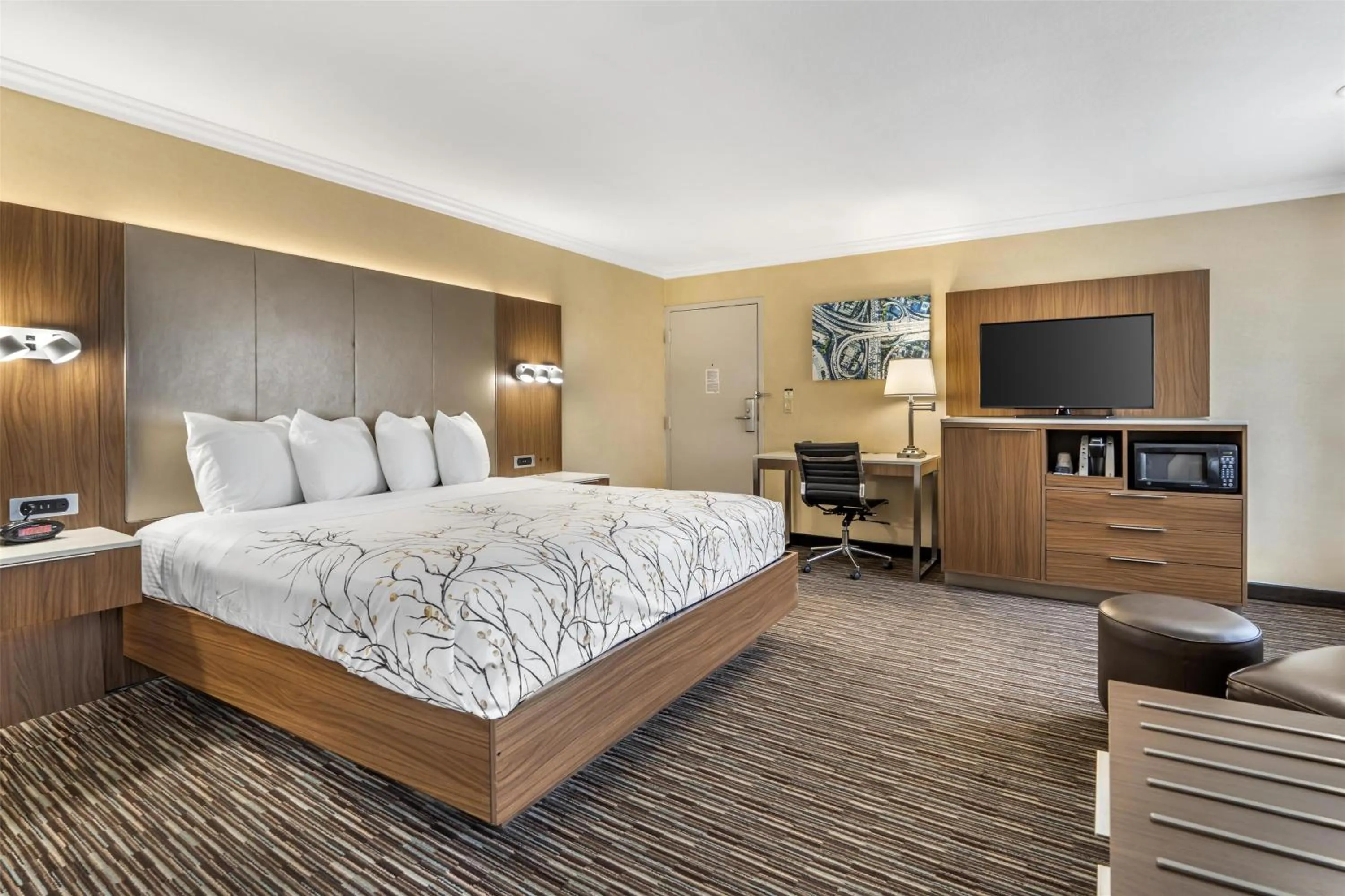 Bedroom, Bed in Best Western Airpark Hotel - LAX Airport LA Stadium