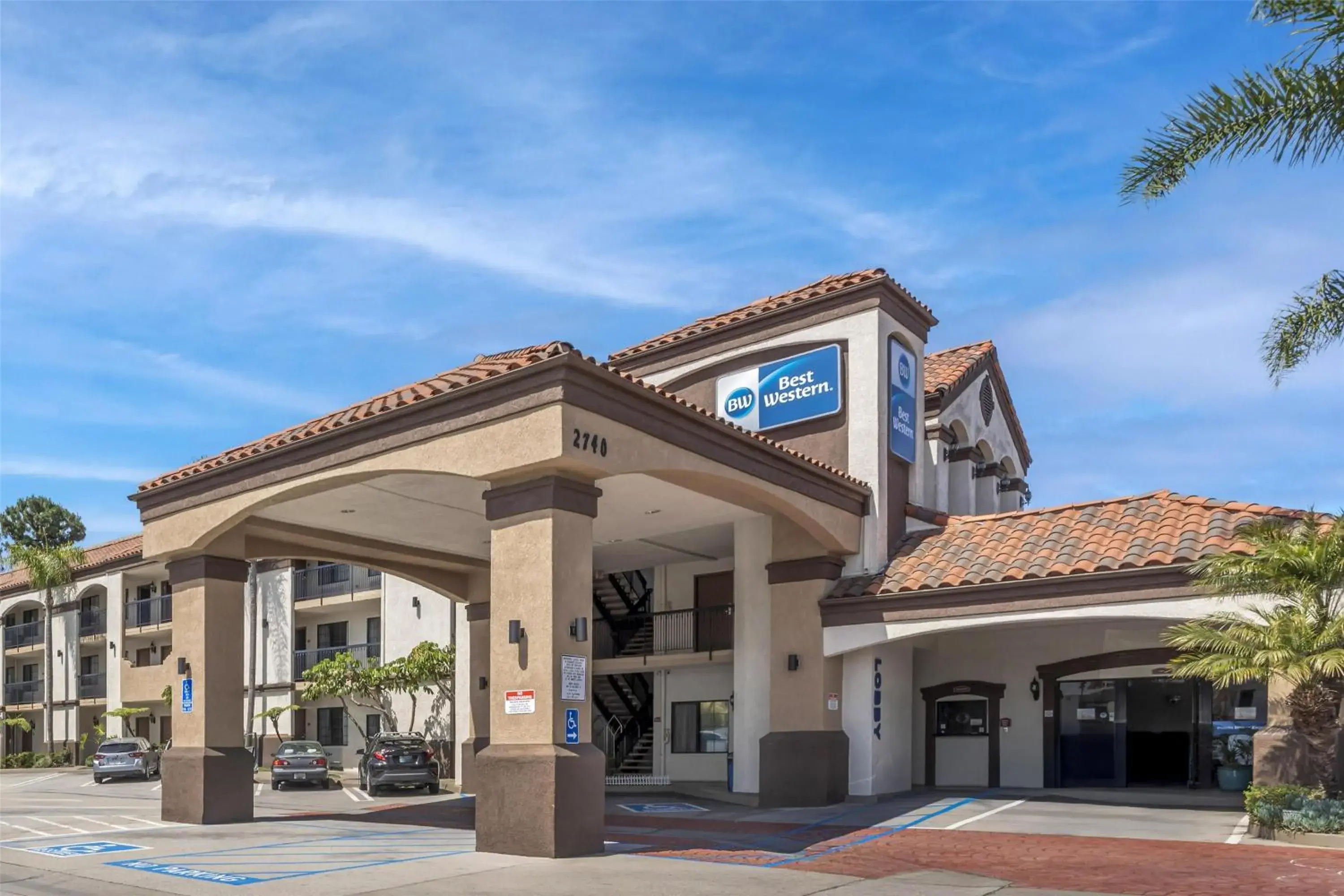Property building in Best Western Redondo Beach Galleria Inn Hotel - Beach City LA Property building in Best Western Redondo Beach Galleria Inn Hotel - Beach City LA