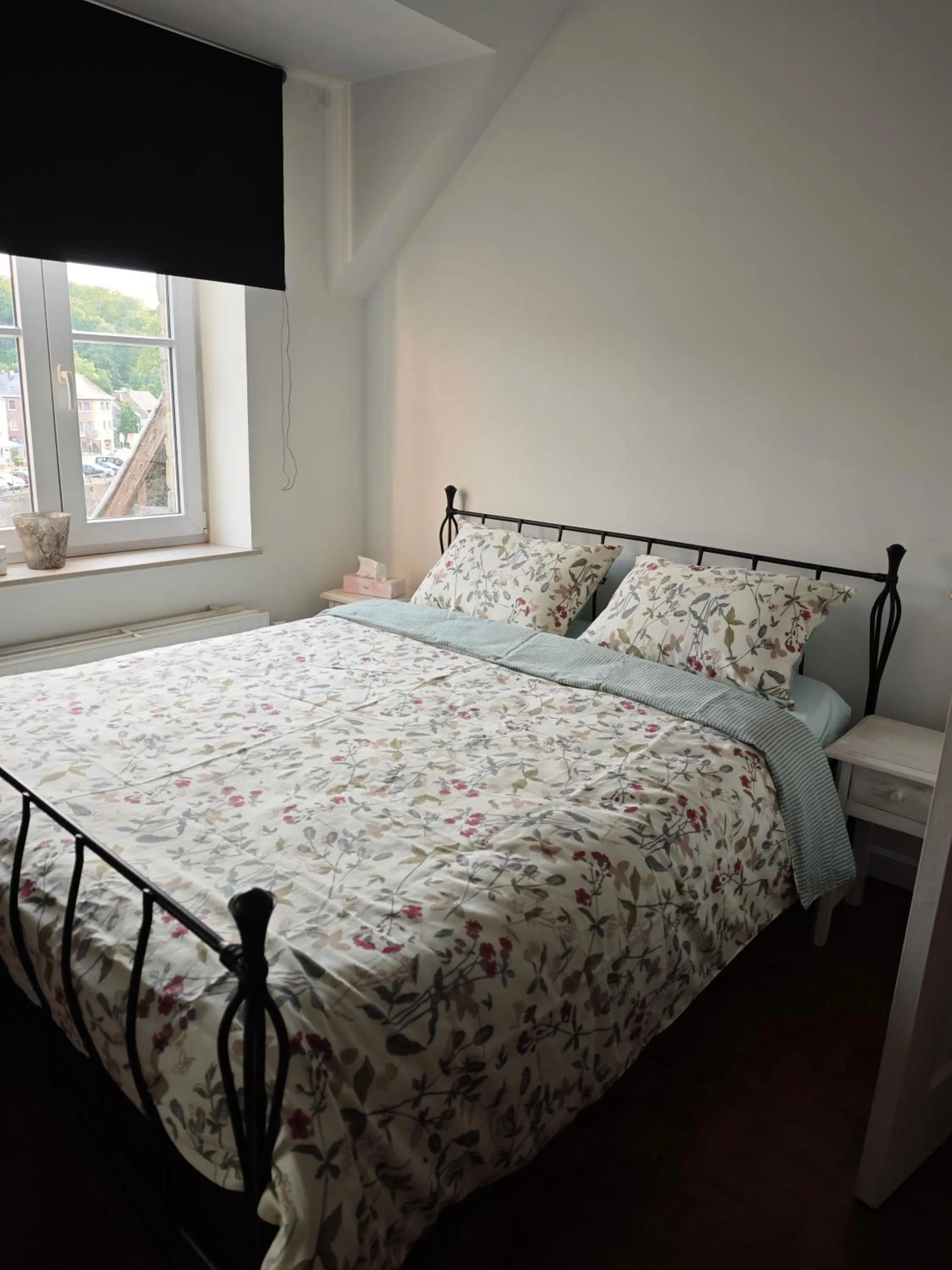 Bedroom, Bed in Stone Station