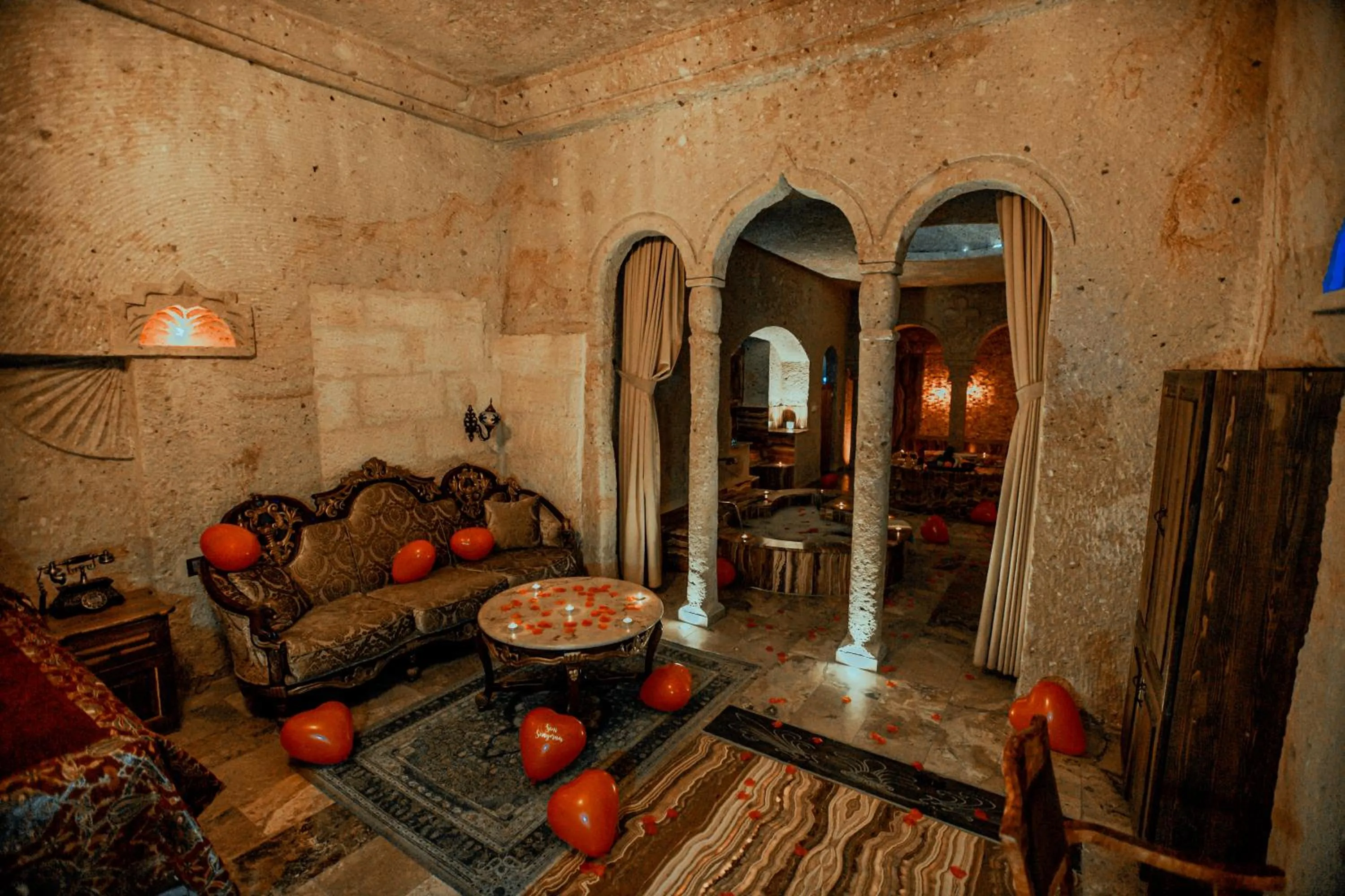 Massage in Oread Cave Suites