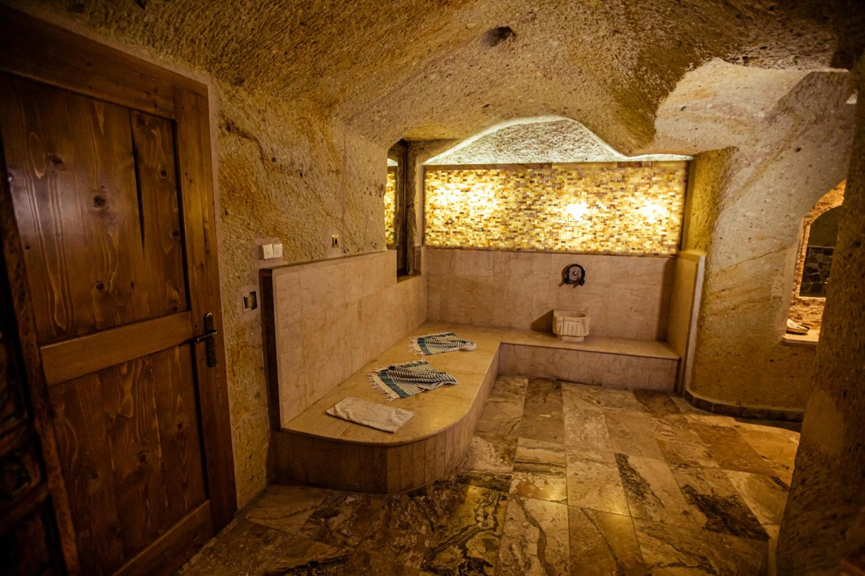 Bathroom in Oread Cave Suites