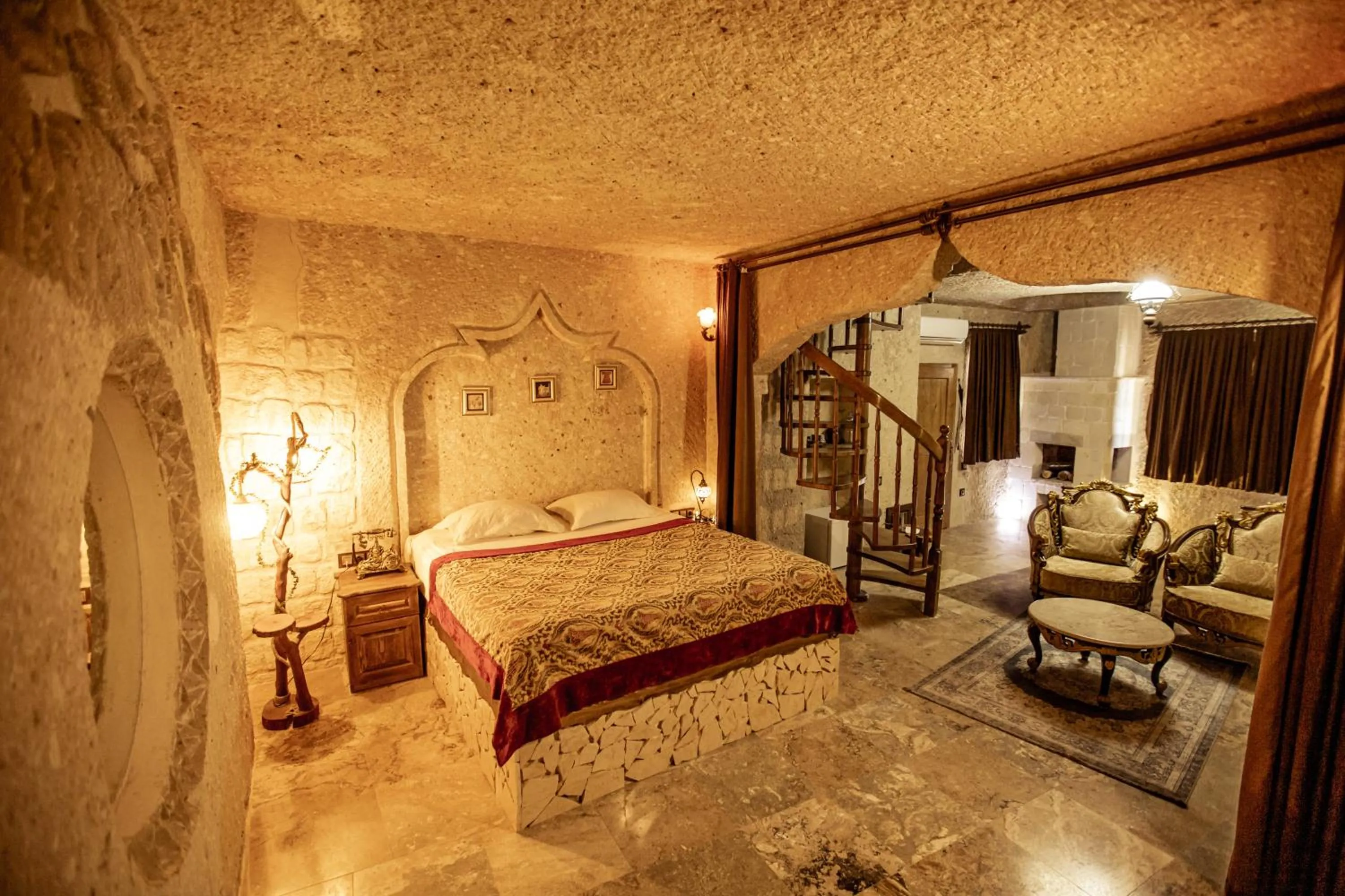 Massage in Oread Cave Suites